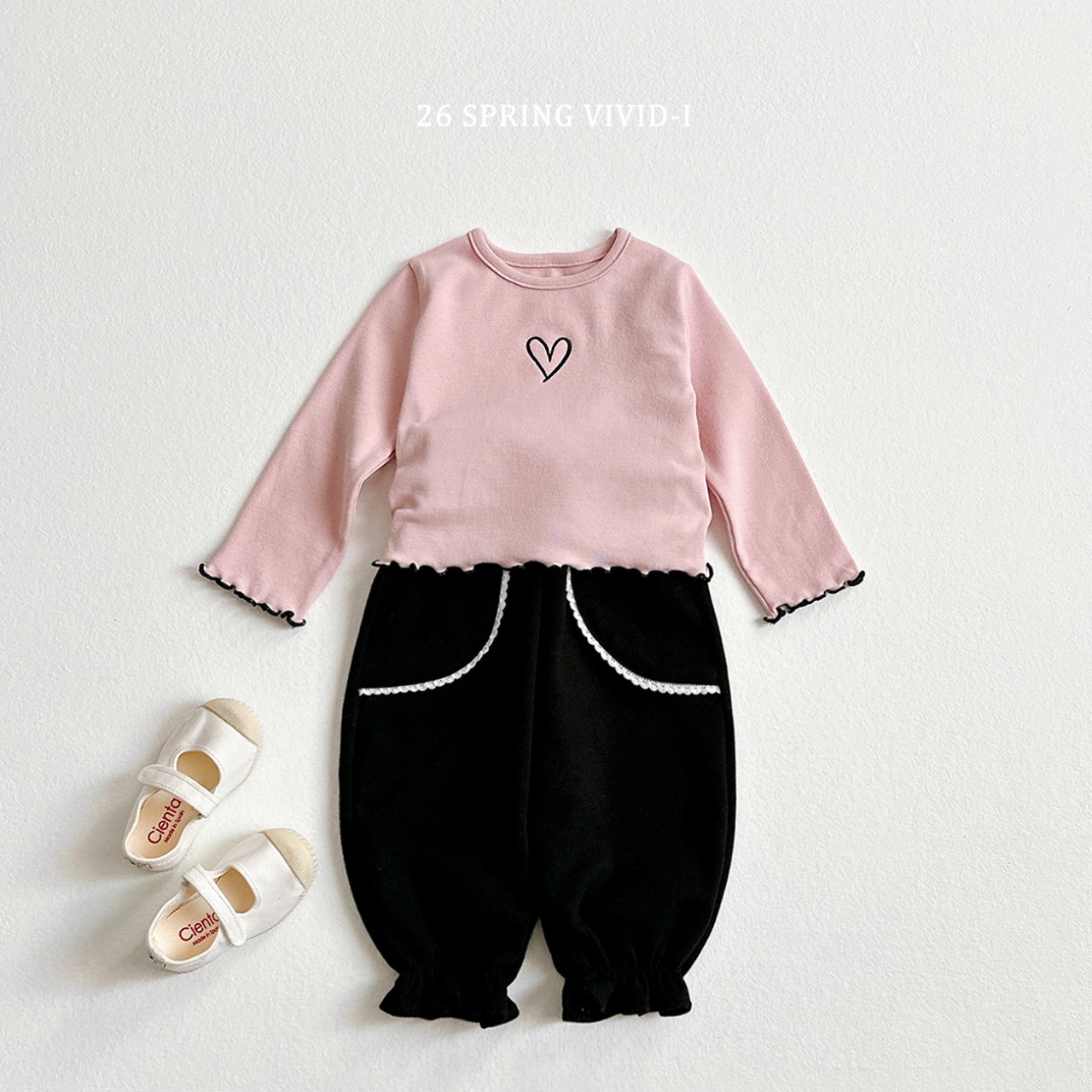 🌸預訂 韓國直送🌸🇰🇷VIVIDI三色愛心刺繡拼色花邊長袖上衣