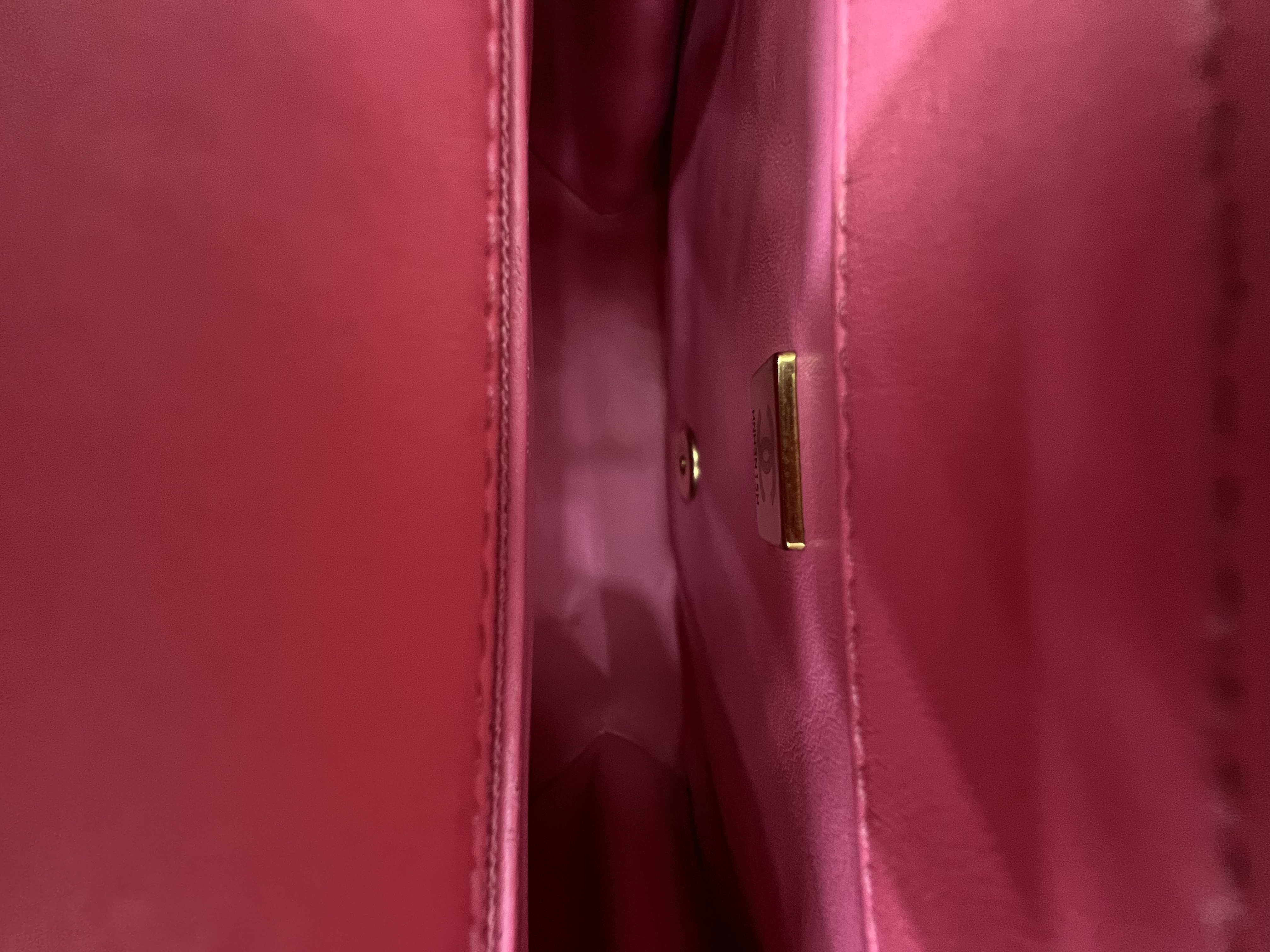 直播貨品 |  [1個-$100 2個-$300］GG88