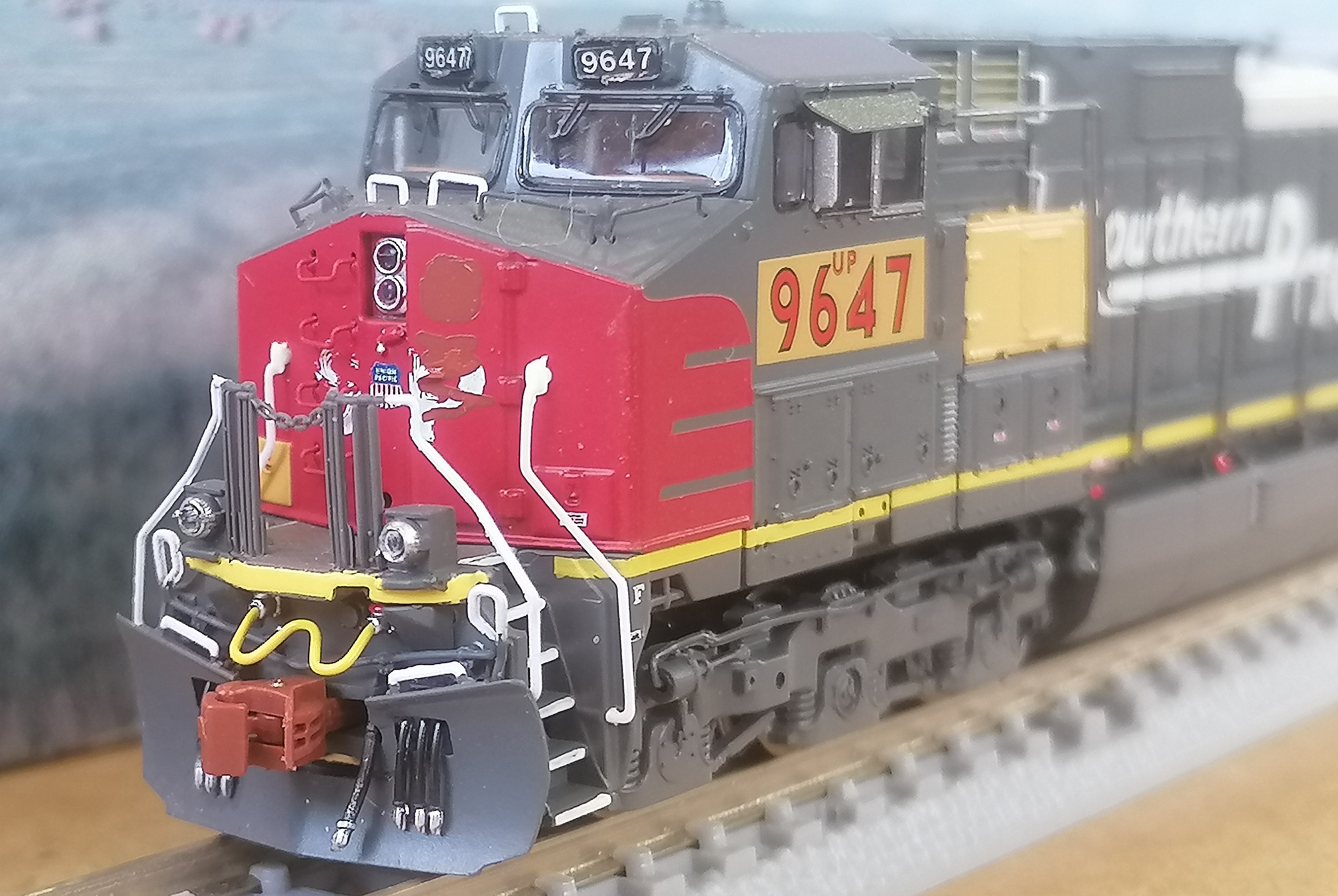 Scaletrains Rivet Counter N Scale GE DASH 9-44CW, Union Pacific/ex-Southern Pacific Speed Lettering Patch