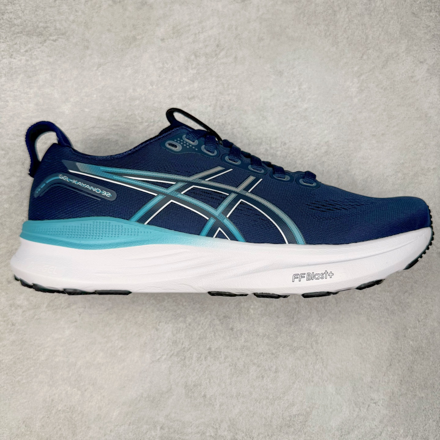 Asics Gel-Kayano 32