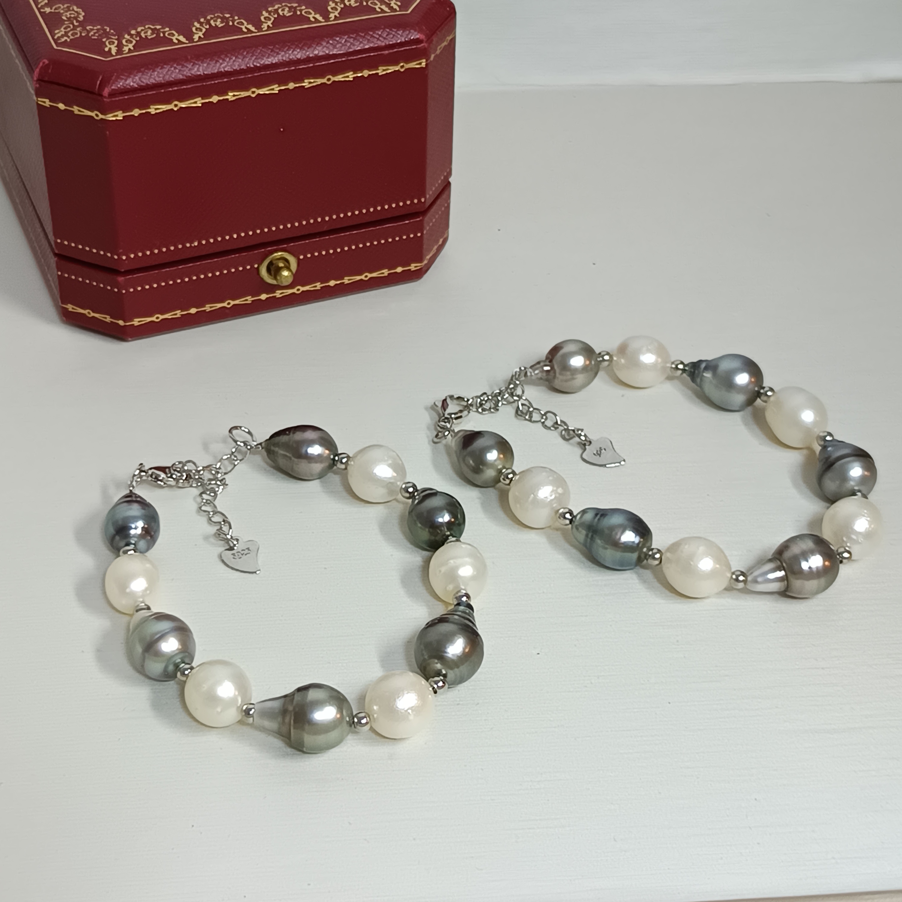 炫彩滑皮大溪地巴洛克海水珍珠+澳白蛋形海水珍珠，注白金尾鍊扣手鍊
