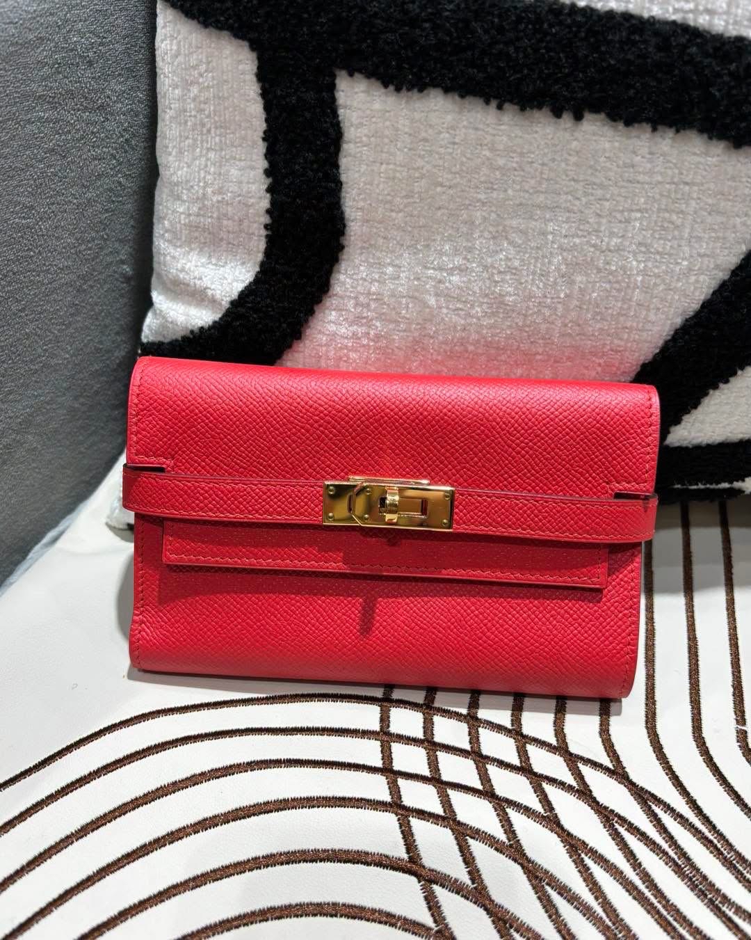 HERMES Kelly wallet Stamp A Epsom 牛皮金扣短銀包 100%Authentic,98%new ✅dust bag  