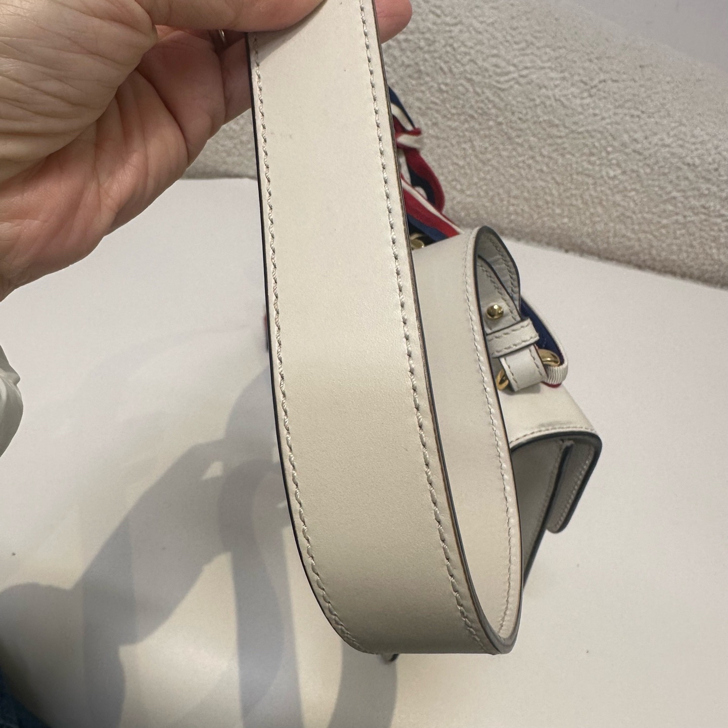 【預訂貨品】Gucci塞爾維亞白色斜孭包