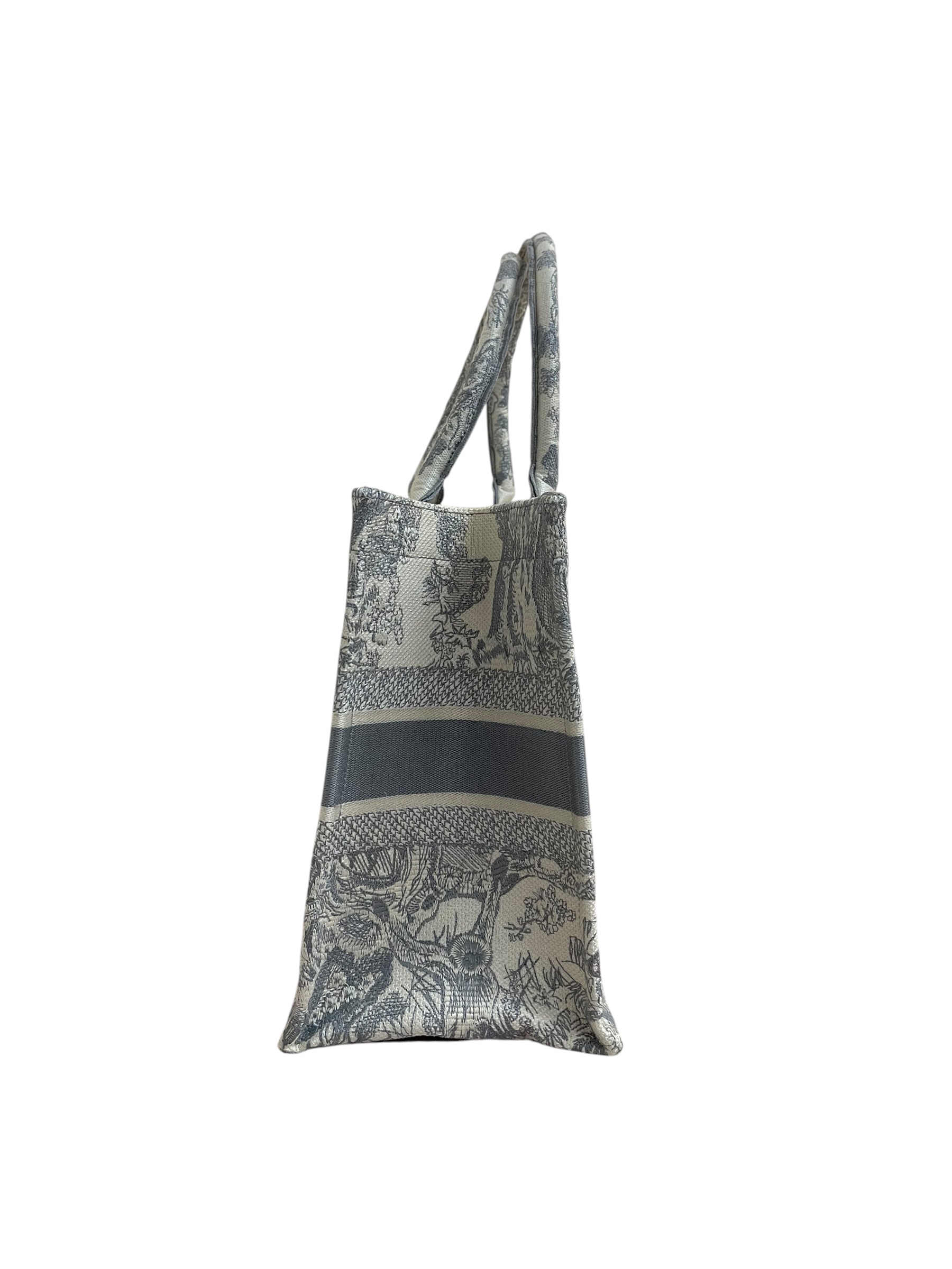Pre-owned Dior Book Tote / Product Code: 062901