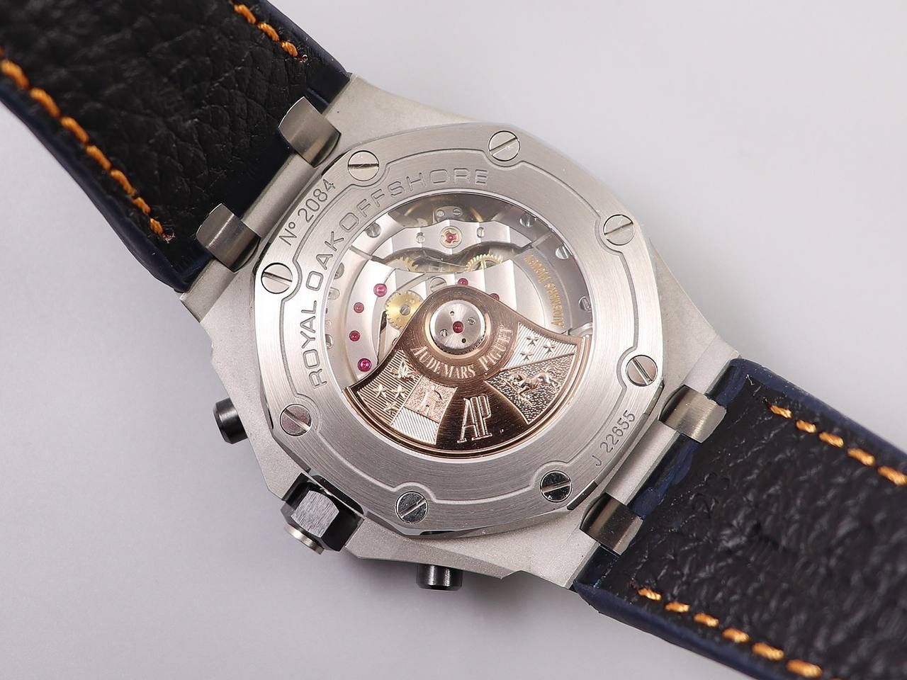 A P26470st蓝天白云V2版经典a p计时款式之一 搭载复刻原版3126机芯 直径42mm 厚度15.6mm 🔥注：JF的所有3126机芯系列是目前市面上壳身最薄和复刻程度最强的版本🔥🔥