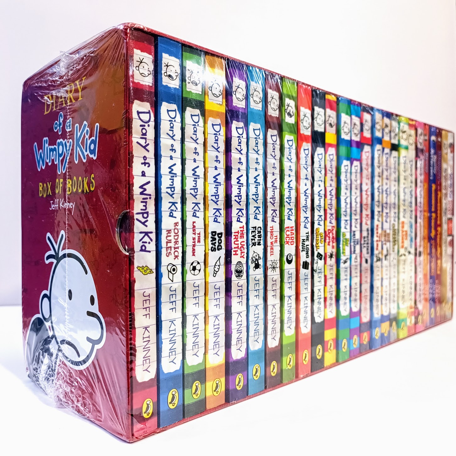 Diary of a Wimpy Kid  25 books   小屁孩日記 B070