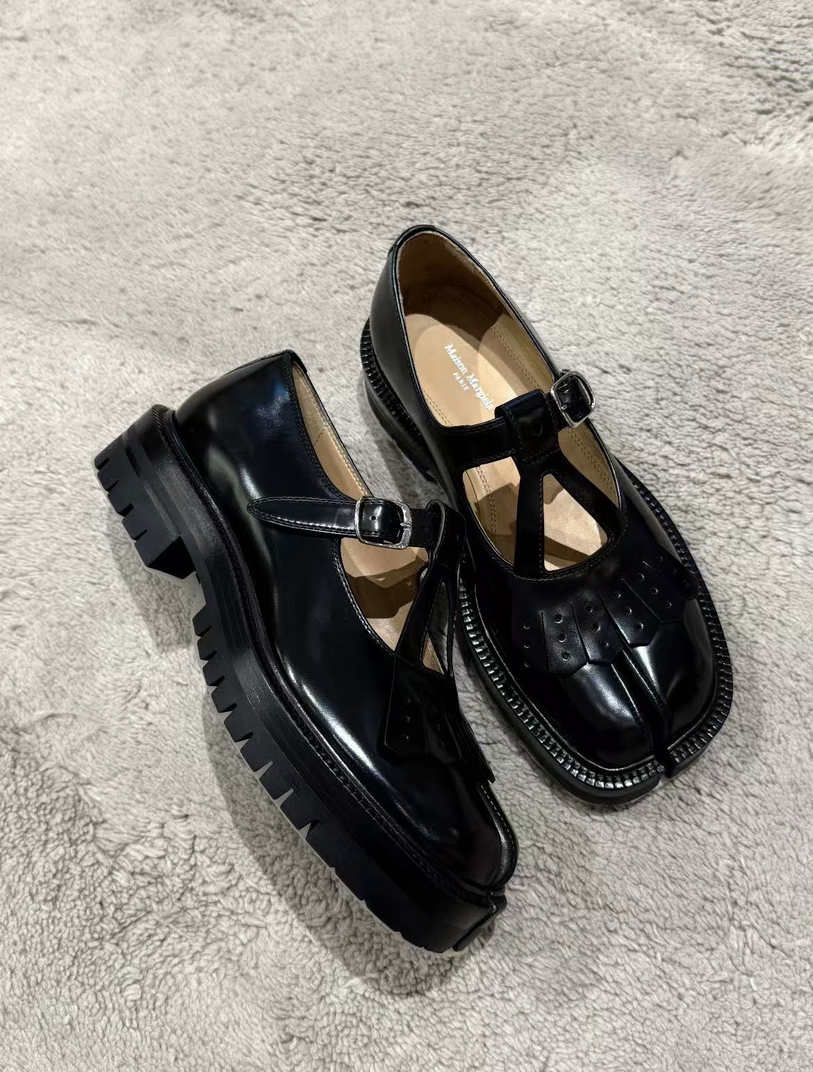 限時優惠✨訂貨🍒Maison Margiela 分趾Maryjane    Size 35/36/37/38/39