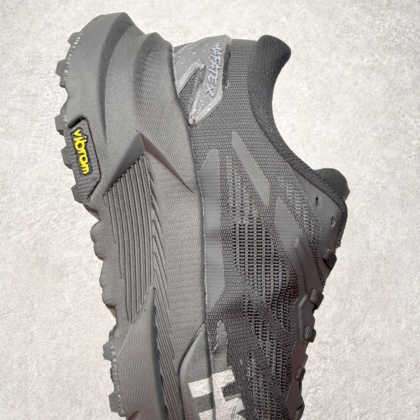 Hoka One One Mafate X