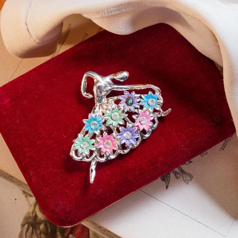 Vintage C.a. 1960-70s Floral Skirt Ballerina Dancing Lady Brooch from America (MW183)
