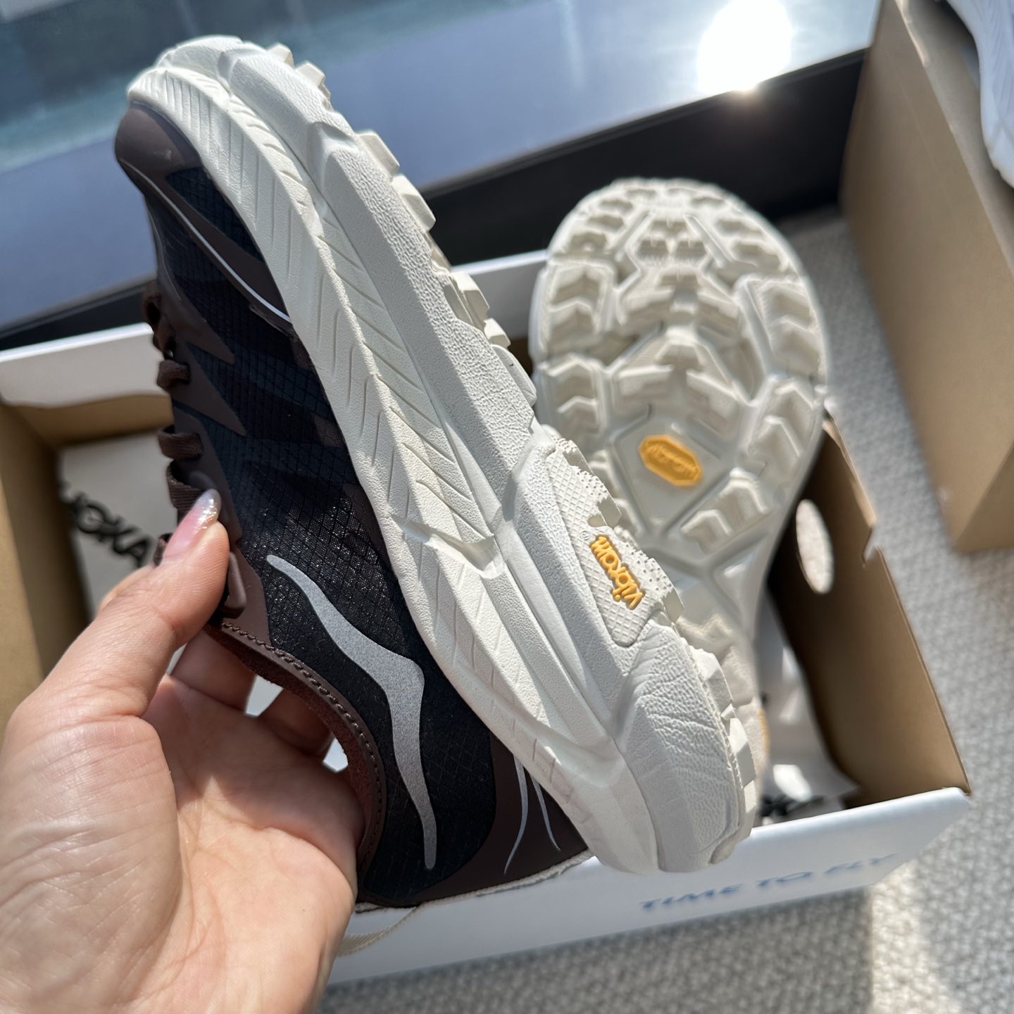 $388對。👟【HOKA 專業戶外跑鞋｜Vibram大底】✨頂級配置｜行山跑步必備✨