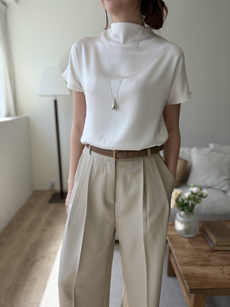 Claudette Silky Pleated Top (Ivory)