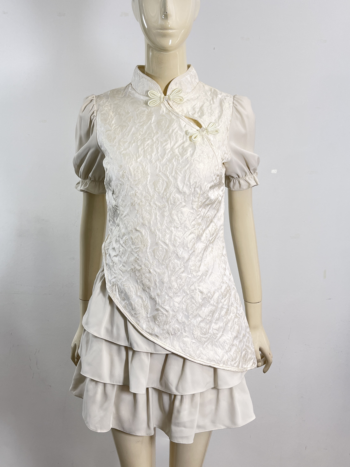 Ivory Grace Qipao Set MC42