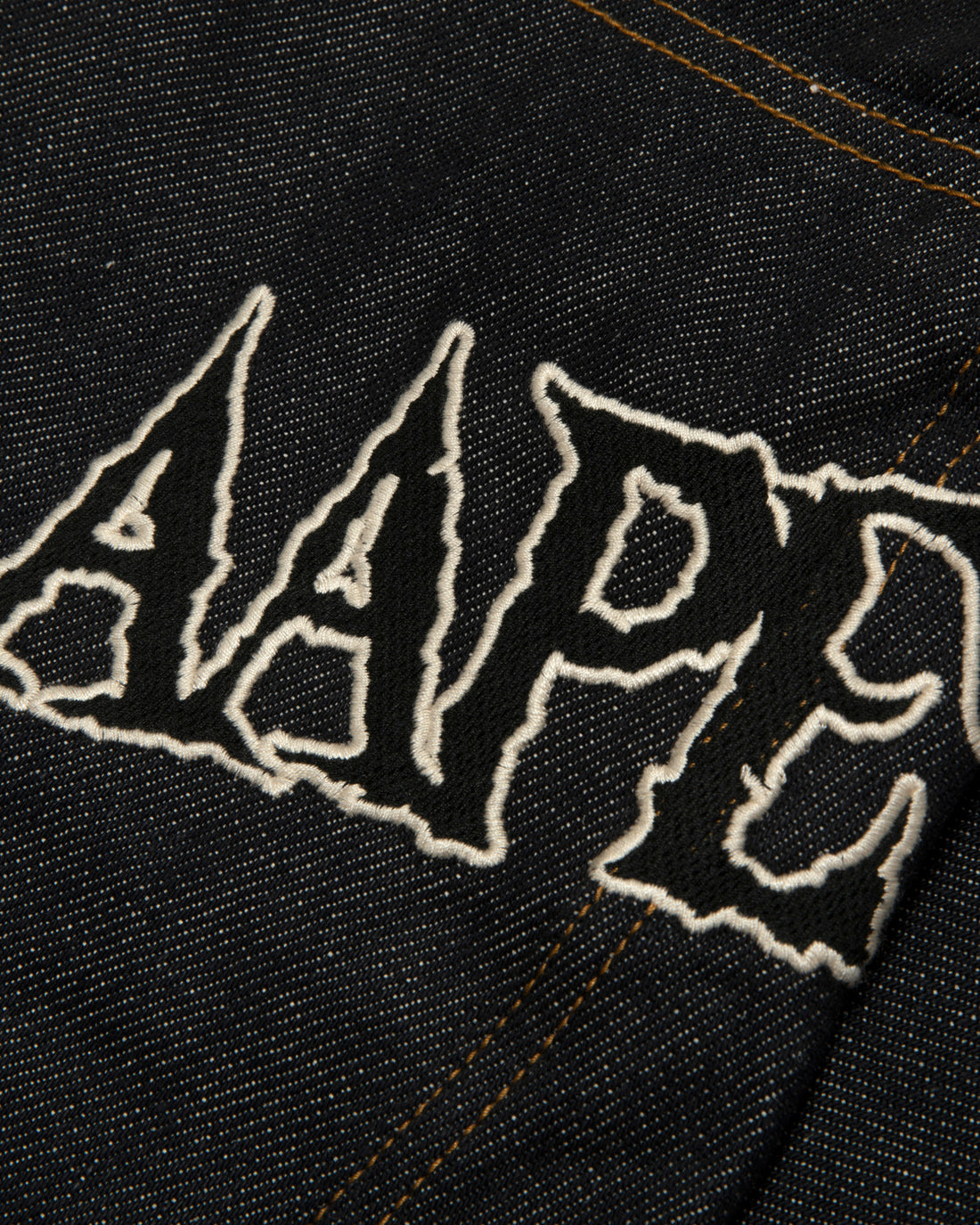 AAPE AAPEUNVS Main Jeans (D657XXR)