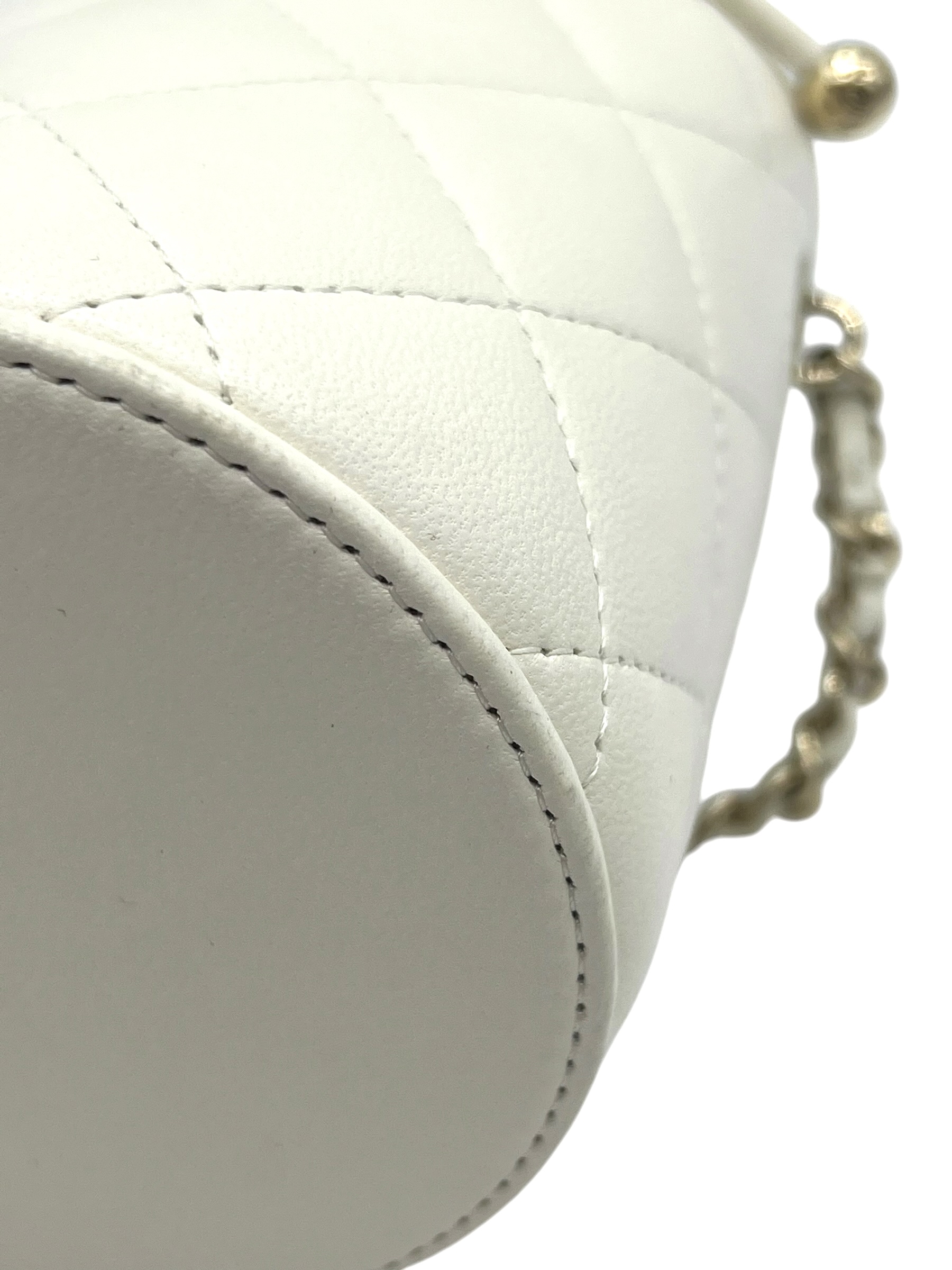 Pre-Owned CHANEL Small Bucket Bag / Product Code: 062701