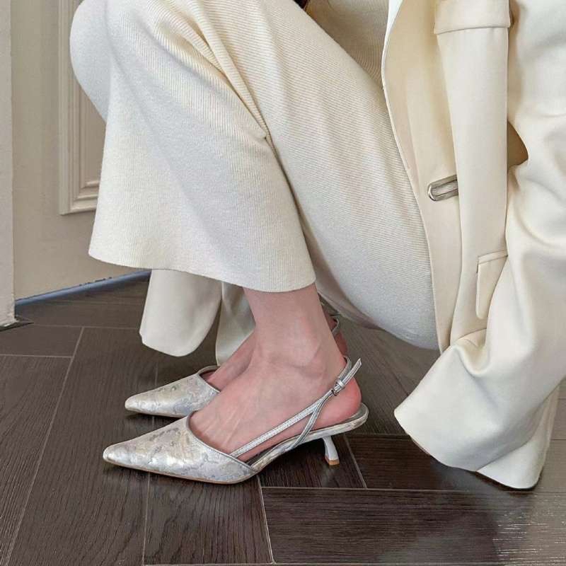 SH205猫眼包头凉鞋