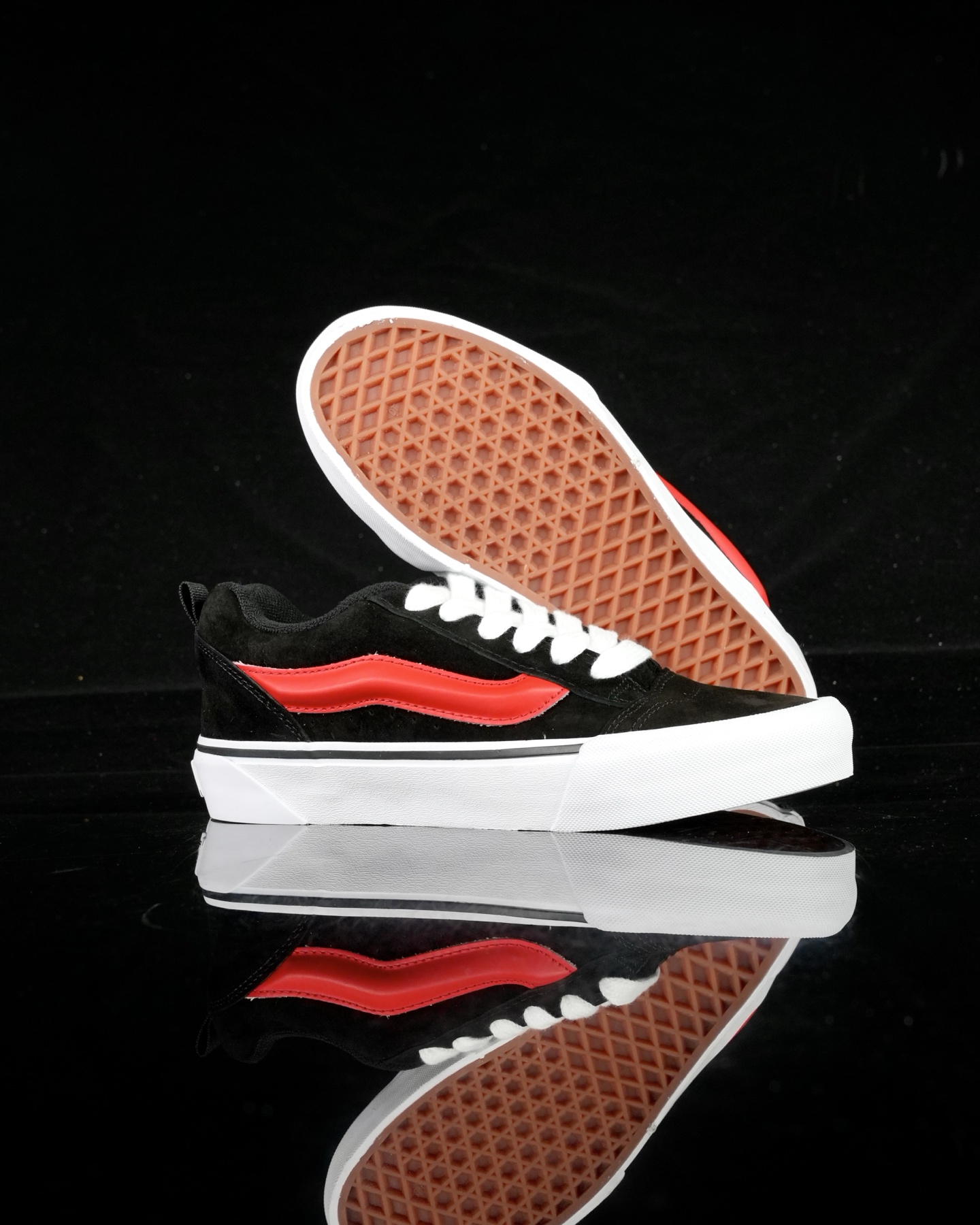 Vans Knu Skool