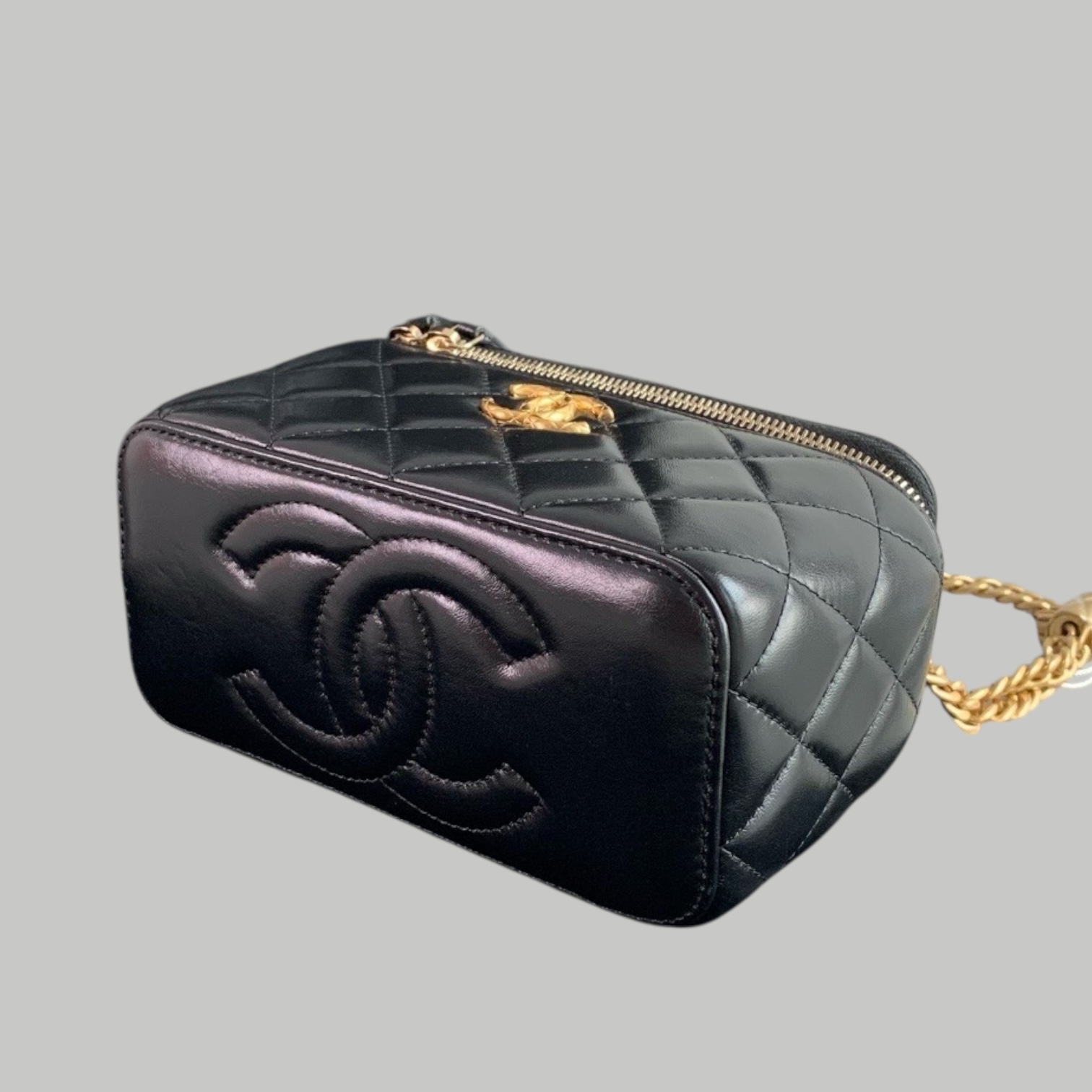 Chanel Lambskin Vanity 調節扣