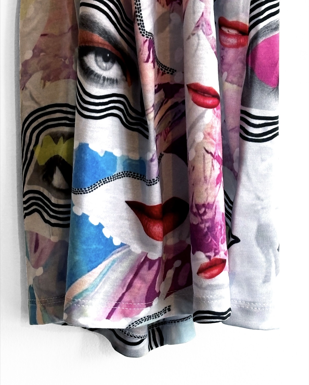 Conversation II - Statement Top