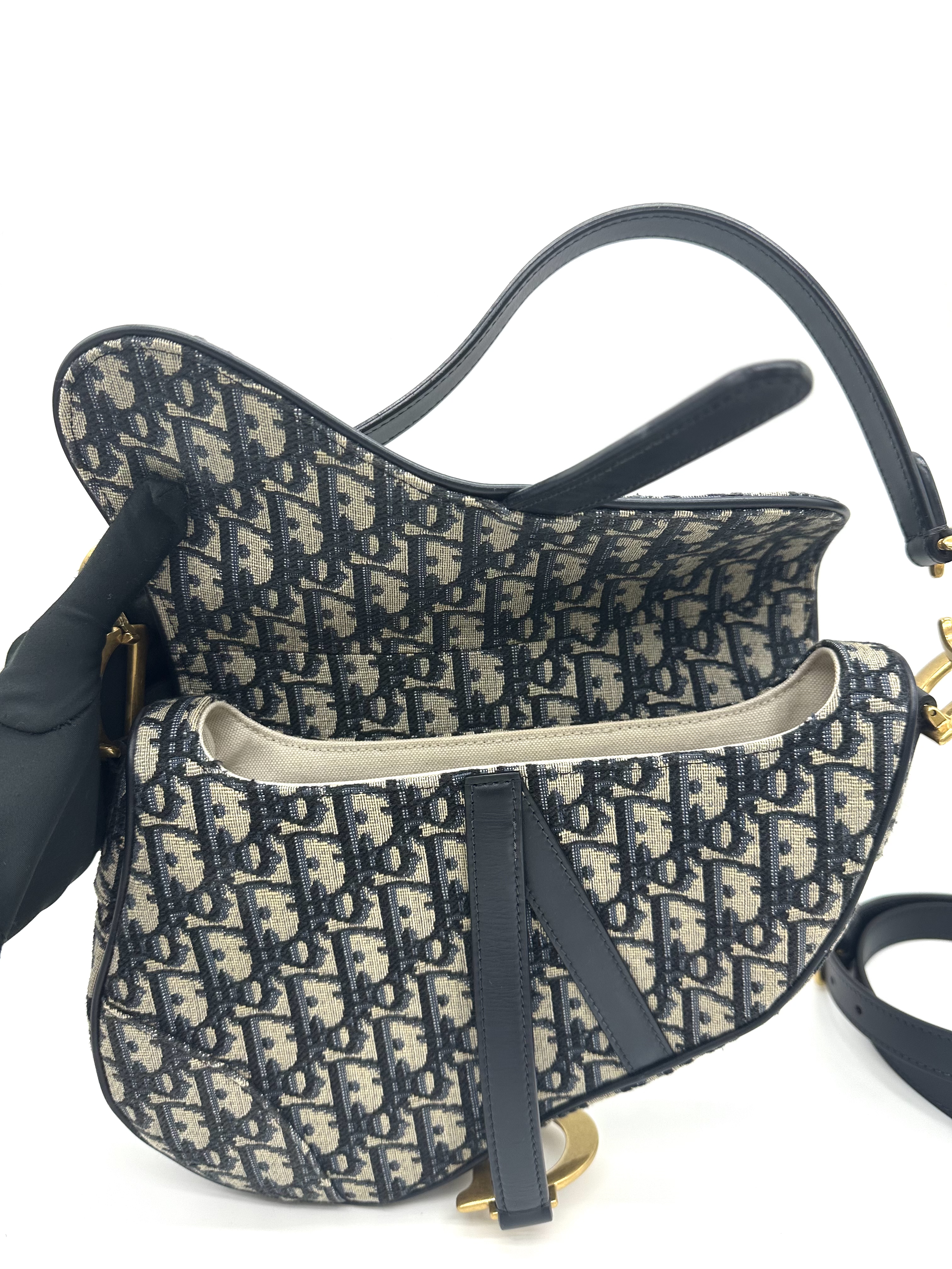 Pre owned-Christian Dior Saddle Bag/ Product Code: 26031801