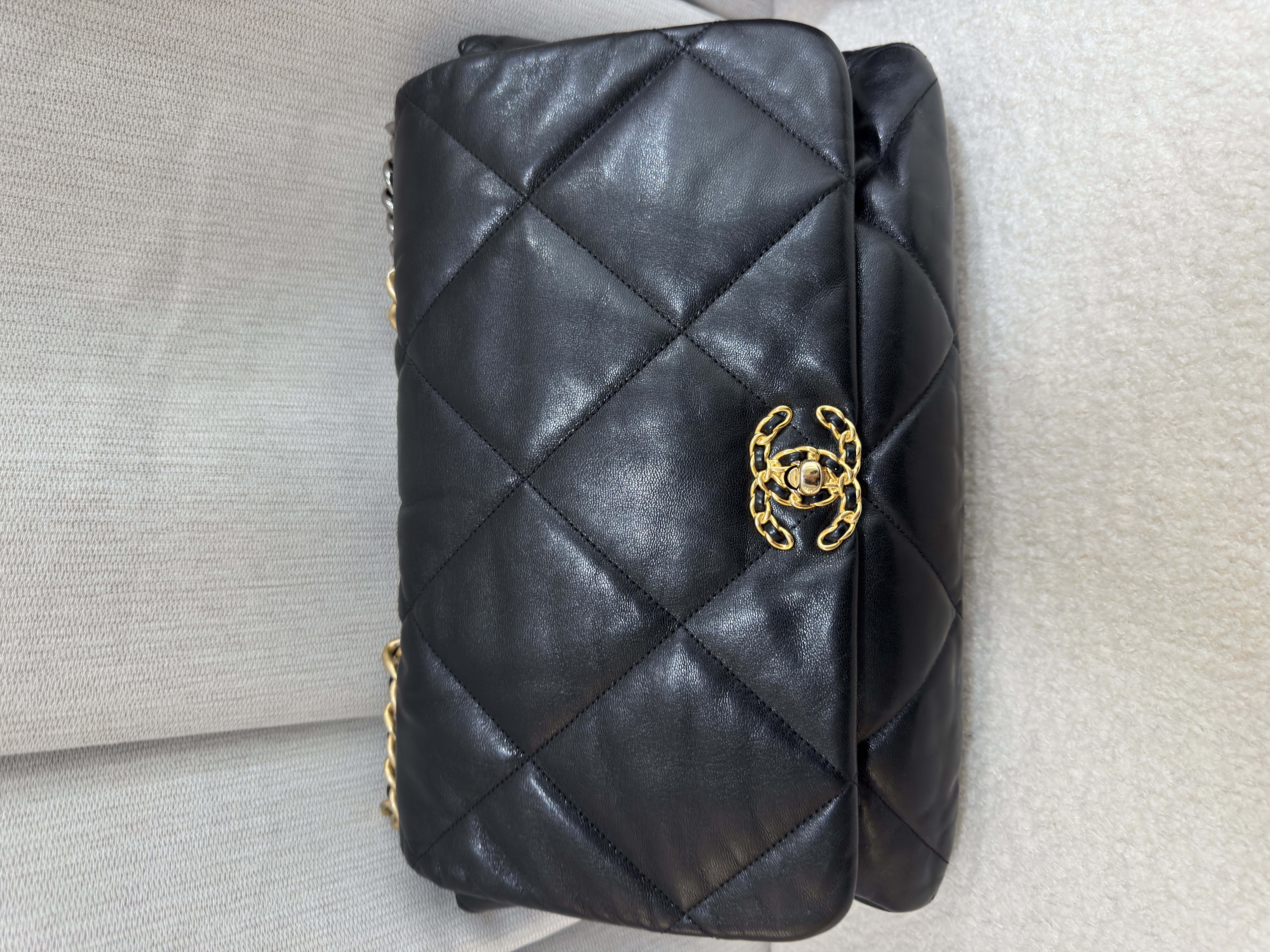 Pre-Owned CHANEL C19 Jumbo / Product Code : 26021609