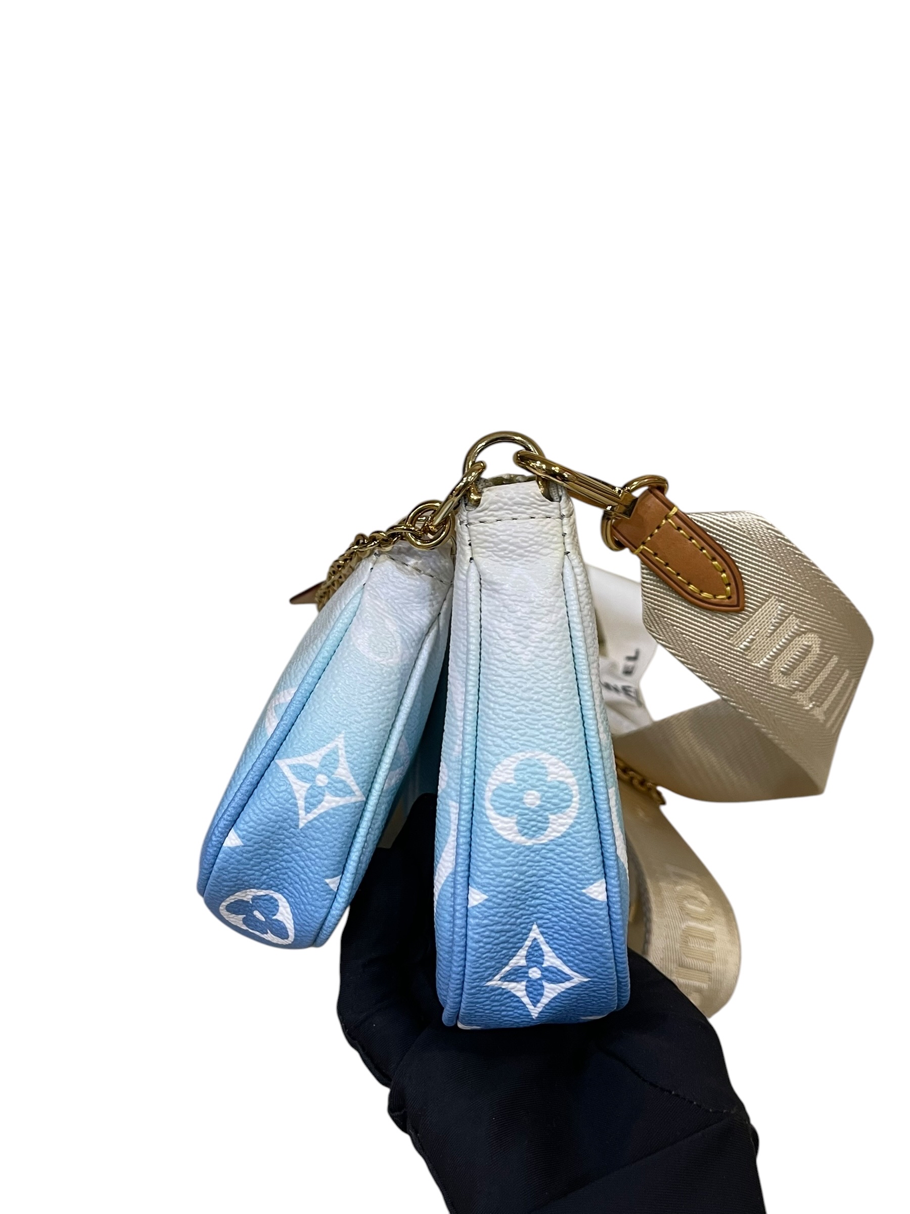 直播貨品 |  [1個-$100 2個-$300］C65