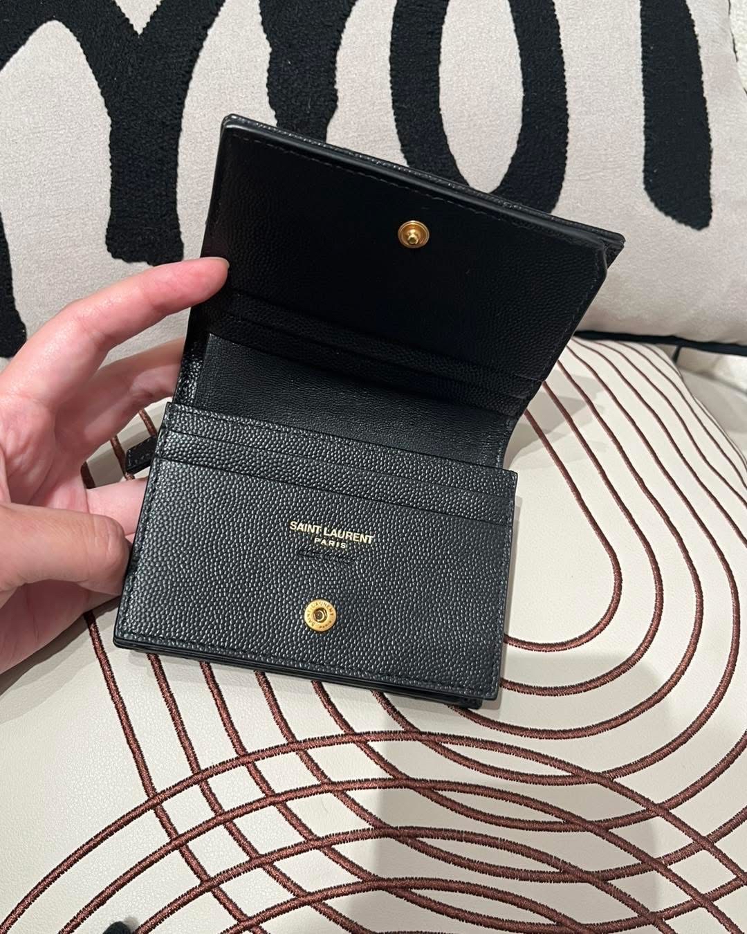 Ysl wallet 黑色魚子醬牛皮金扣 100%Authentic ,98%new✅dust bag 