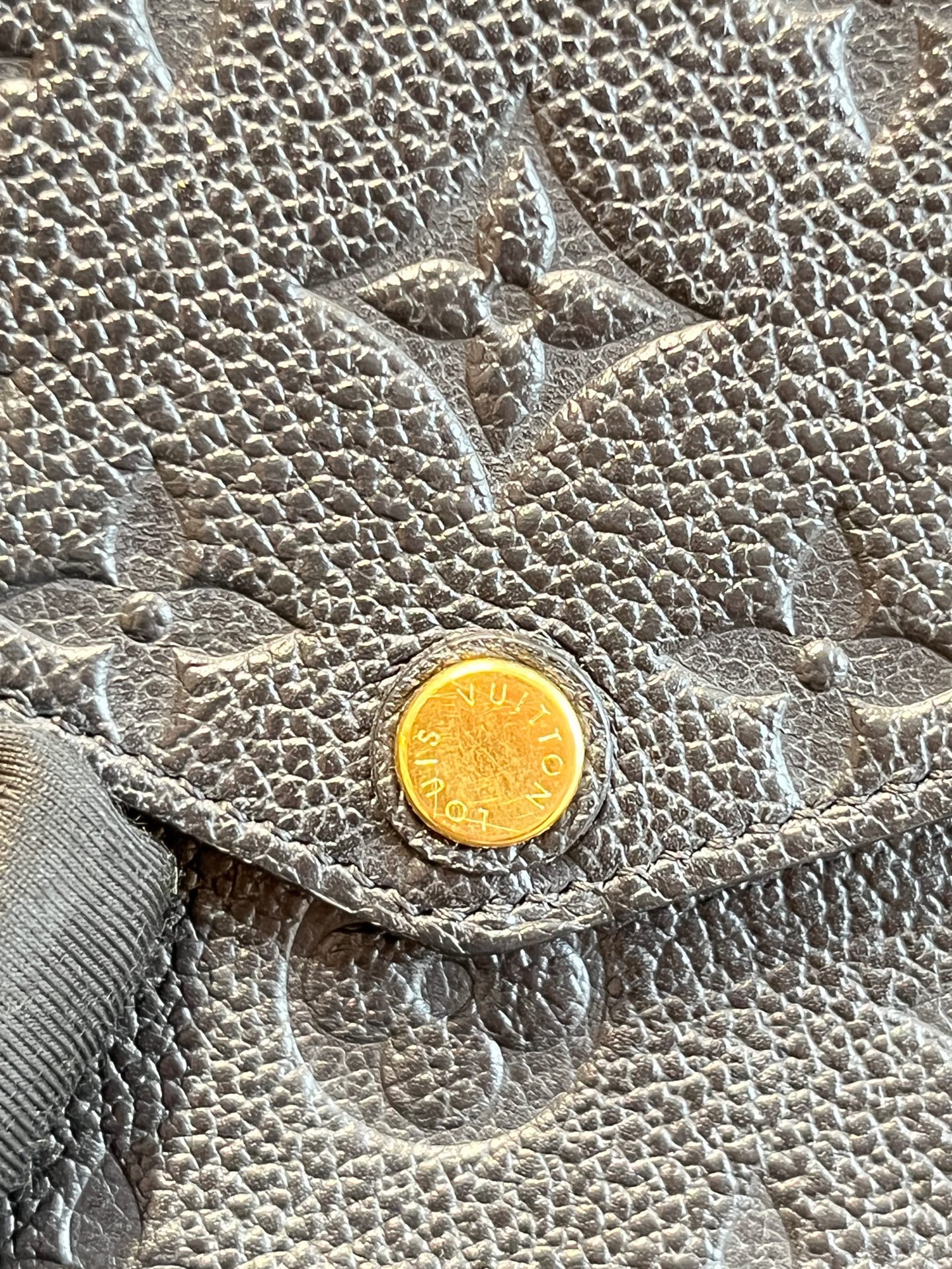 【預訂貨品】LV黑色全皮印花三合一 