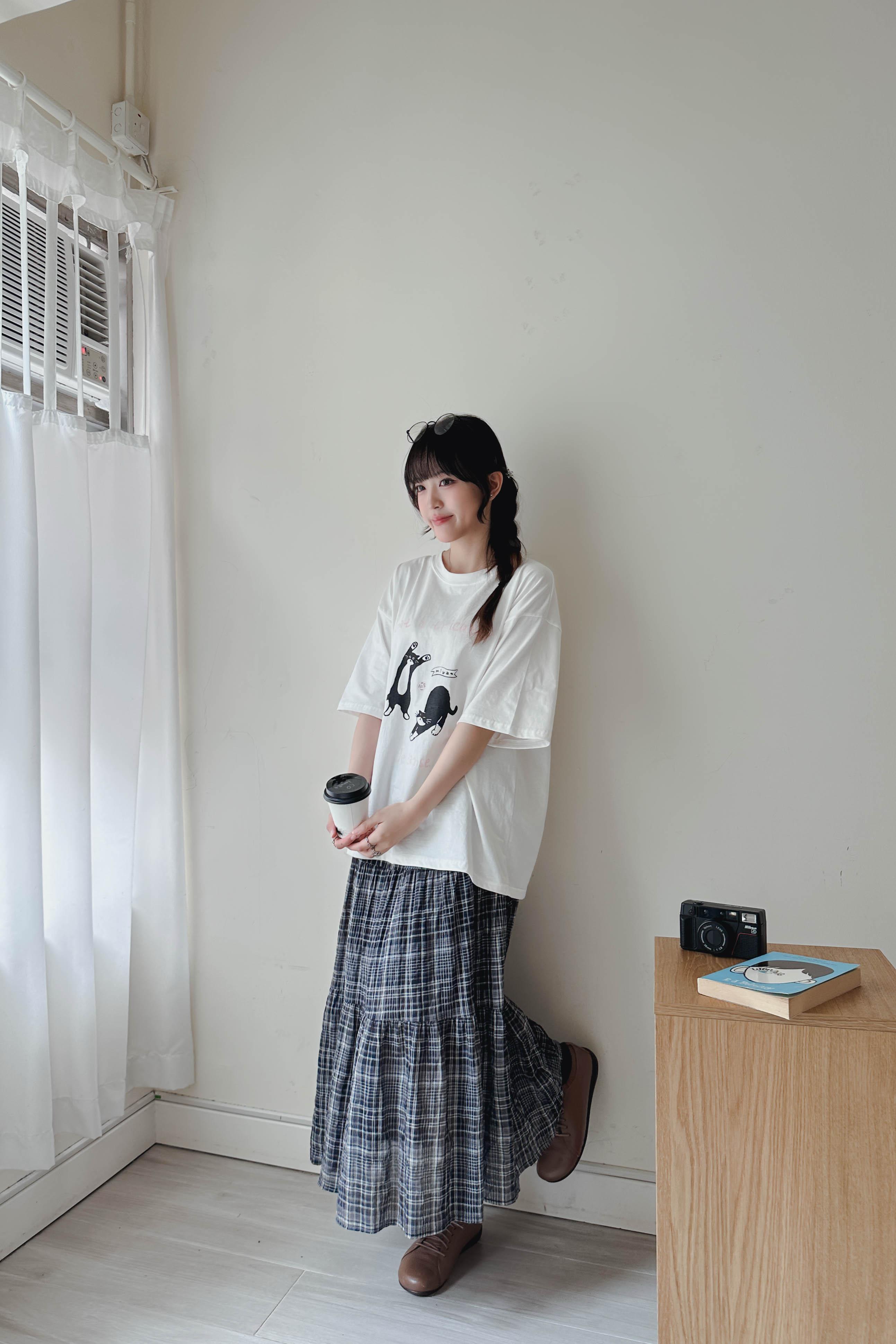 慵懶貓咪伸懶腰Oversized Tee
