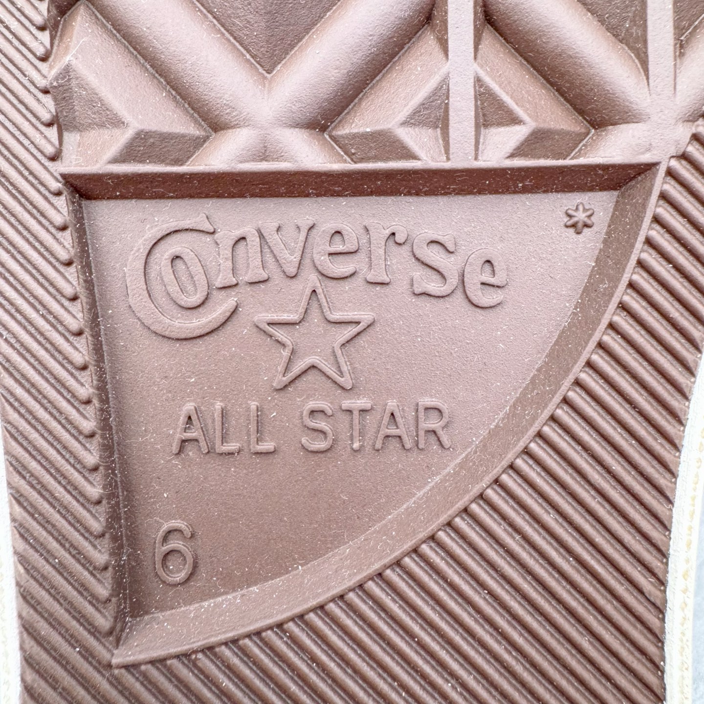 Comme des Garçons Play x Converse Chuck 70