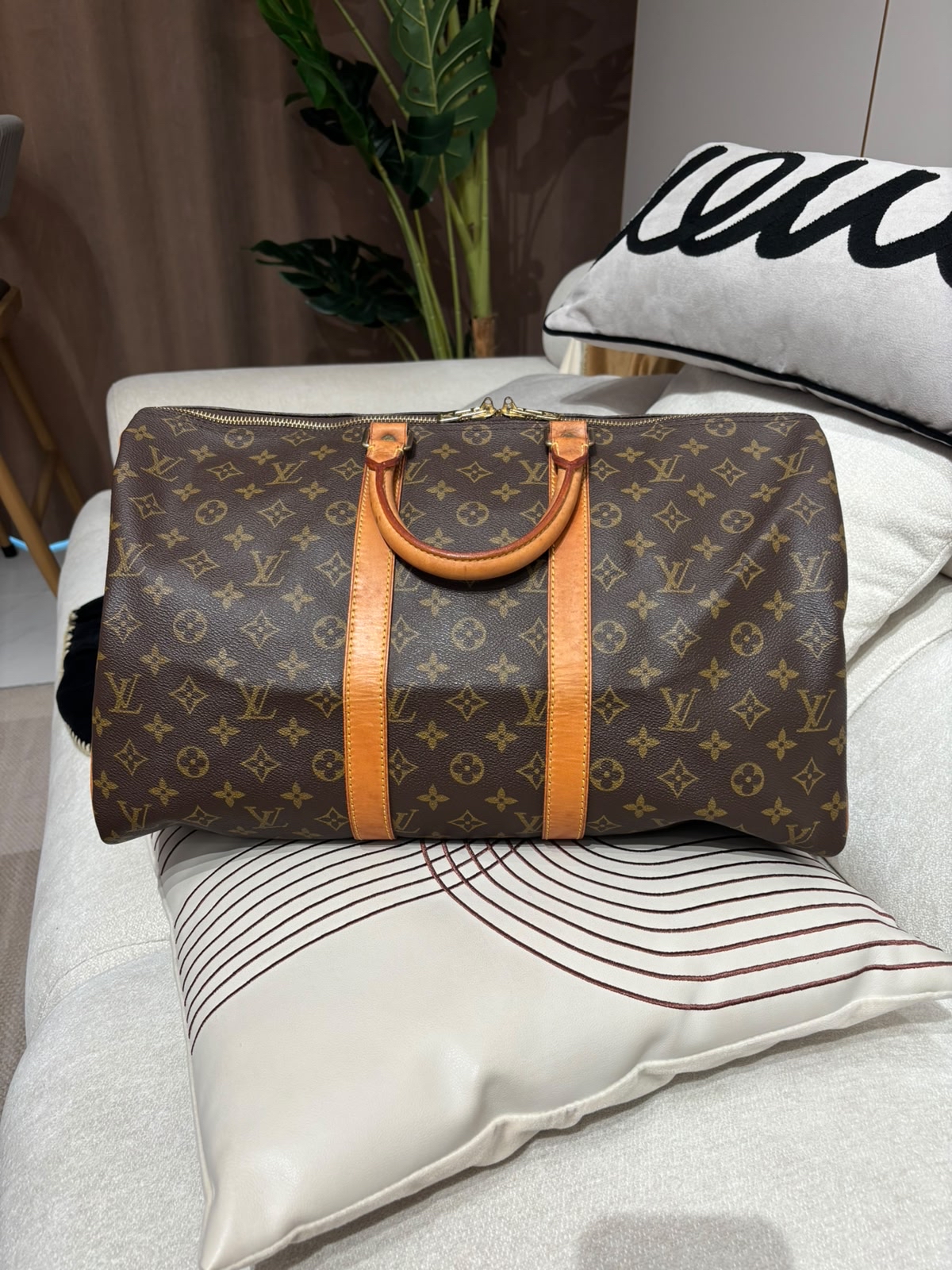LV Keepall 45 Monogram 100%Authentic,85%new  