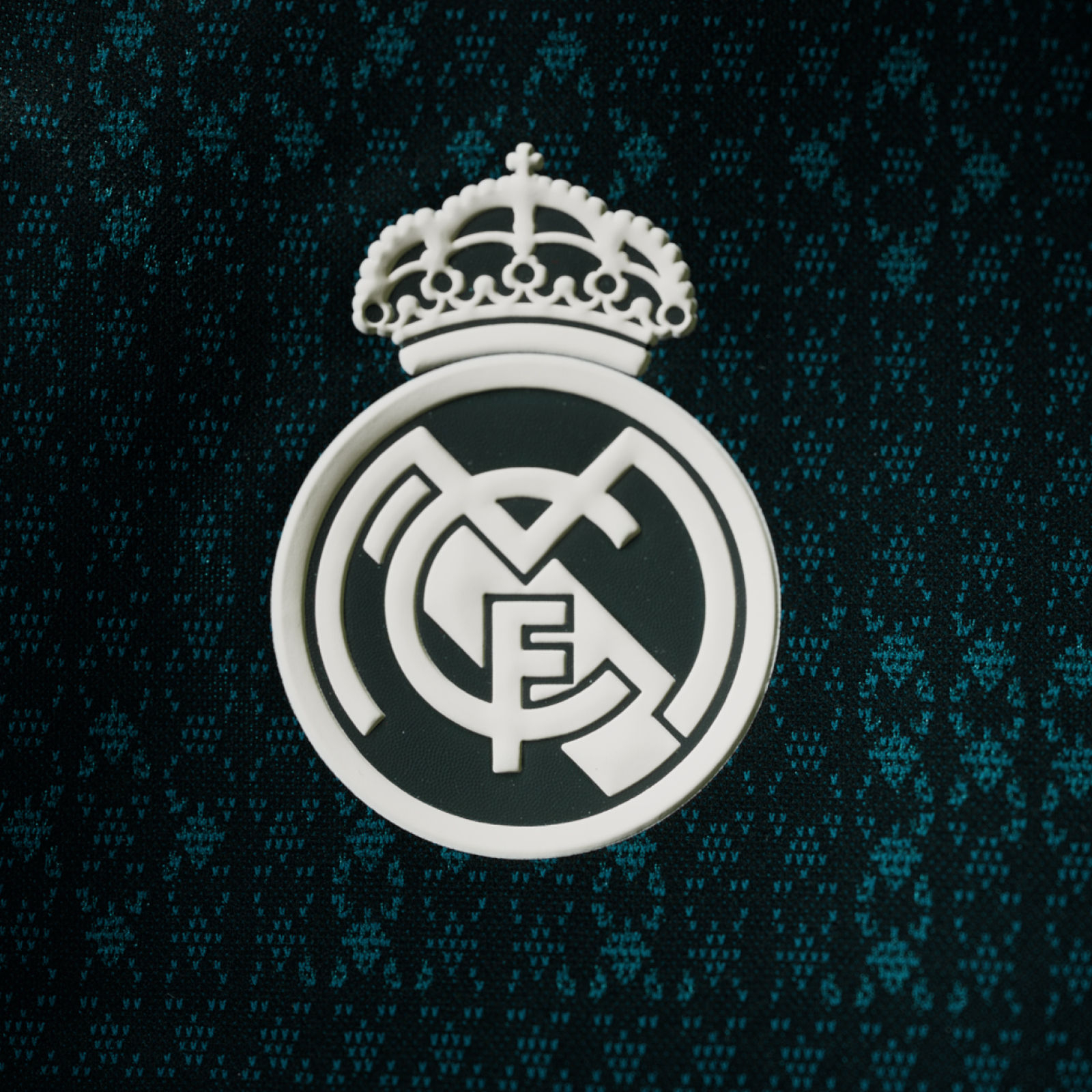 💚典雅的暗綠色調 Adidas Real Madrid 皇家馬德里 2026-27 作客長袖球員版球衣 (可加印字章) KC3980