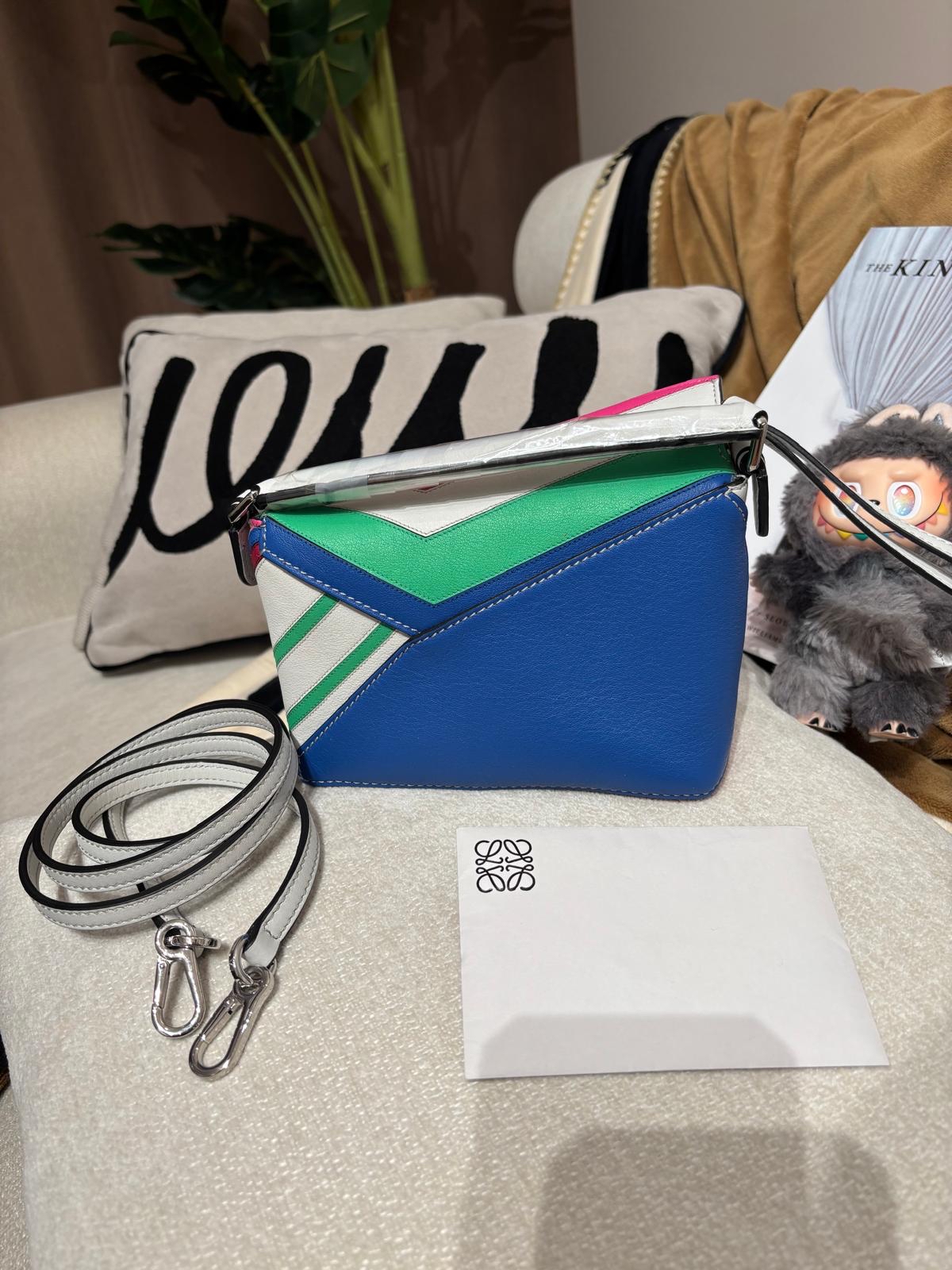Loewe mini puzzle special edition 100%Authentic,99%new✅dust bag  