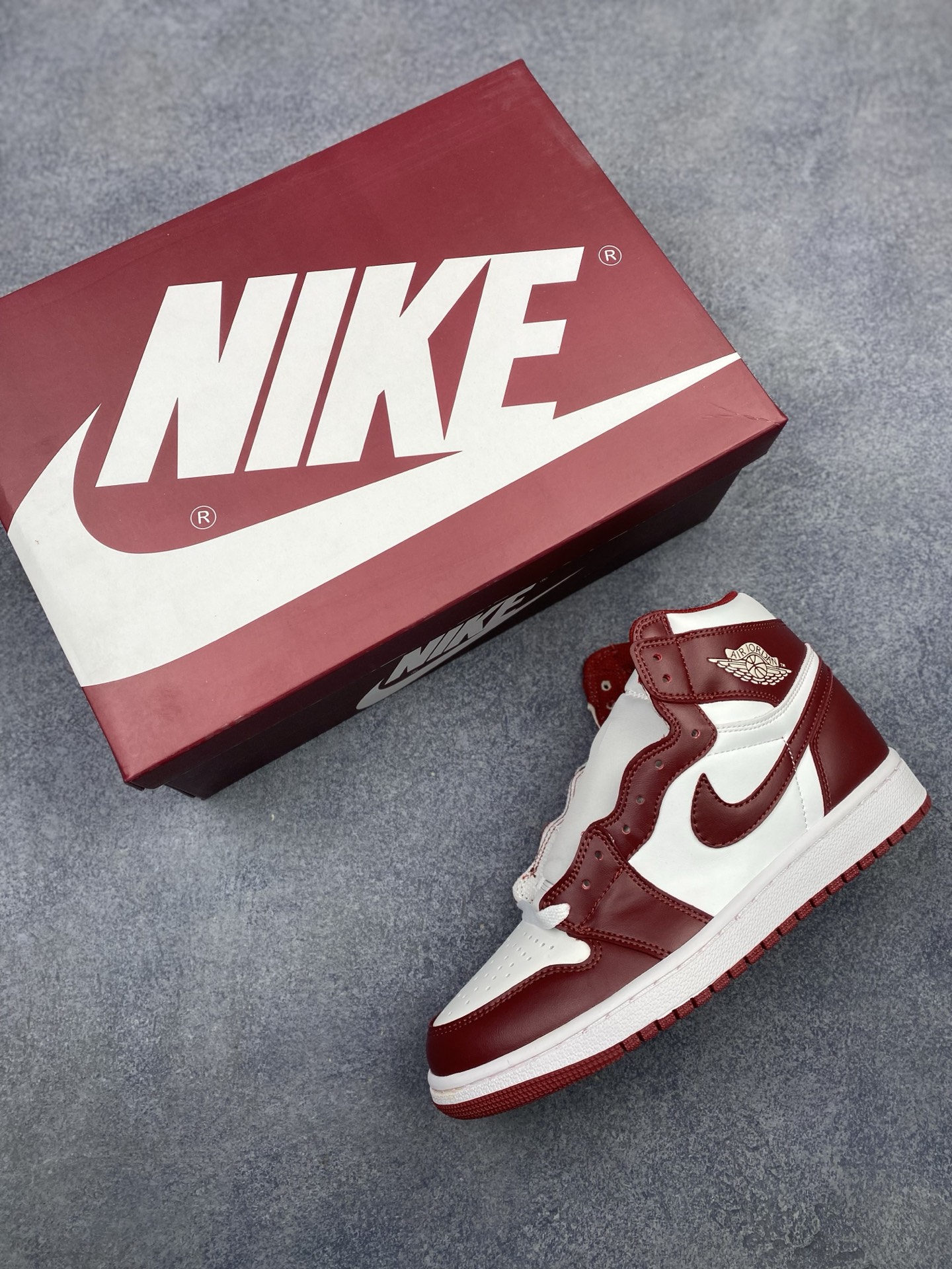 Nike Air Jordan 1 Retro High OG DZ5485-160