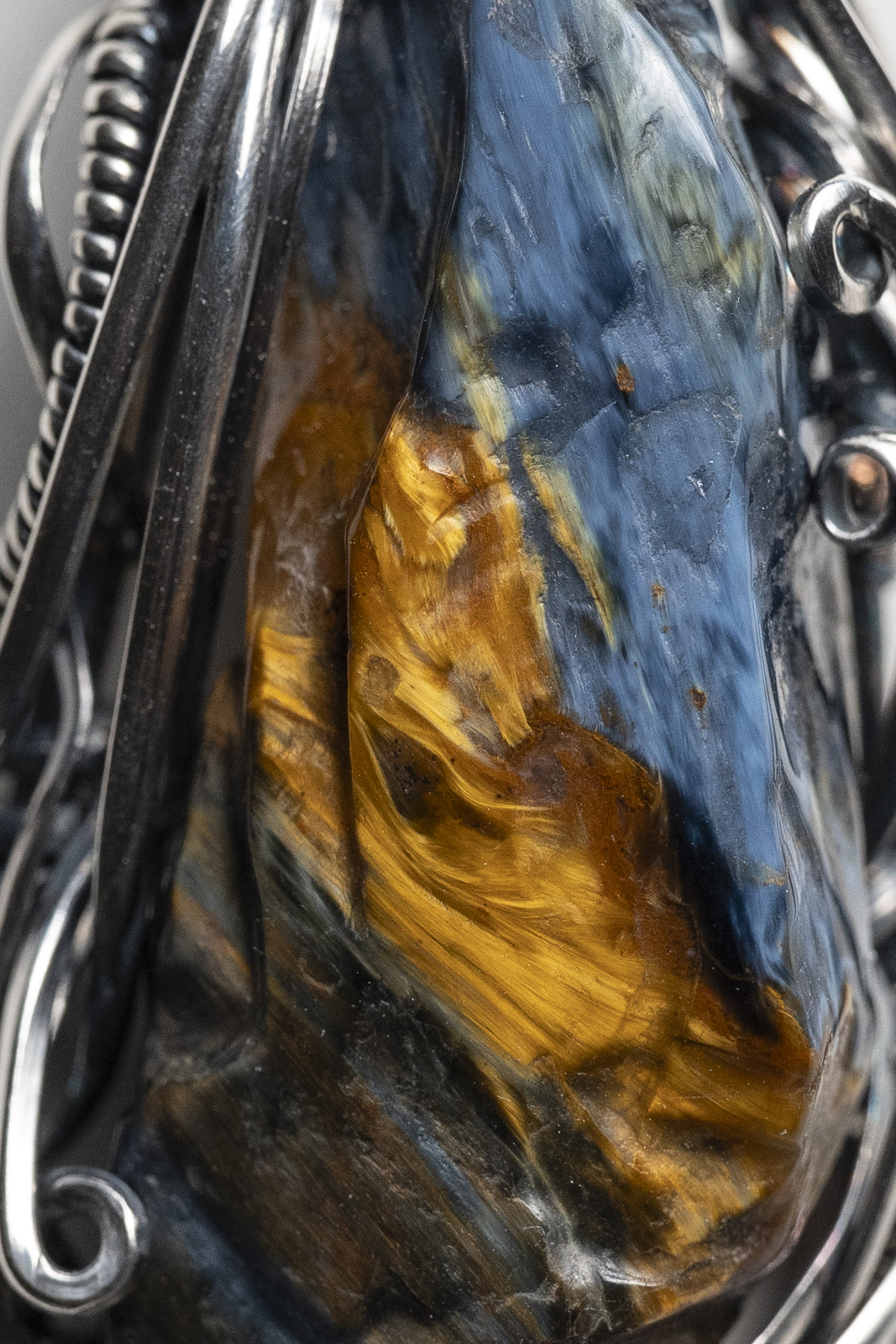 WAS 彼得石頸鏈 - Pietersite Pendant