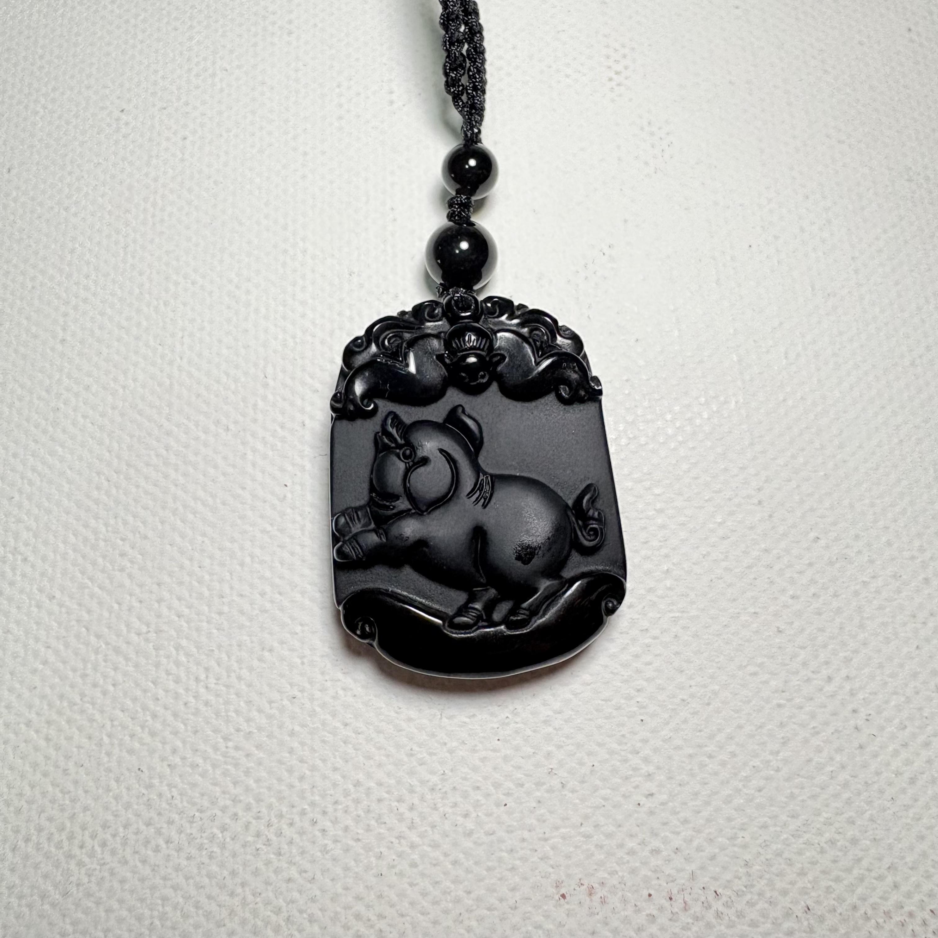 （豬型)生肖掛牌化太歲助運黑曜石飾物