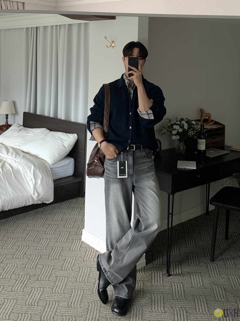 【100%保證韓國直送】復古黑藍貓鬚洗水半寬鬆直腳牛仔褲 👖 [1 color] RL114575