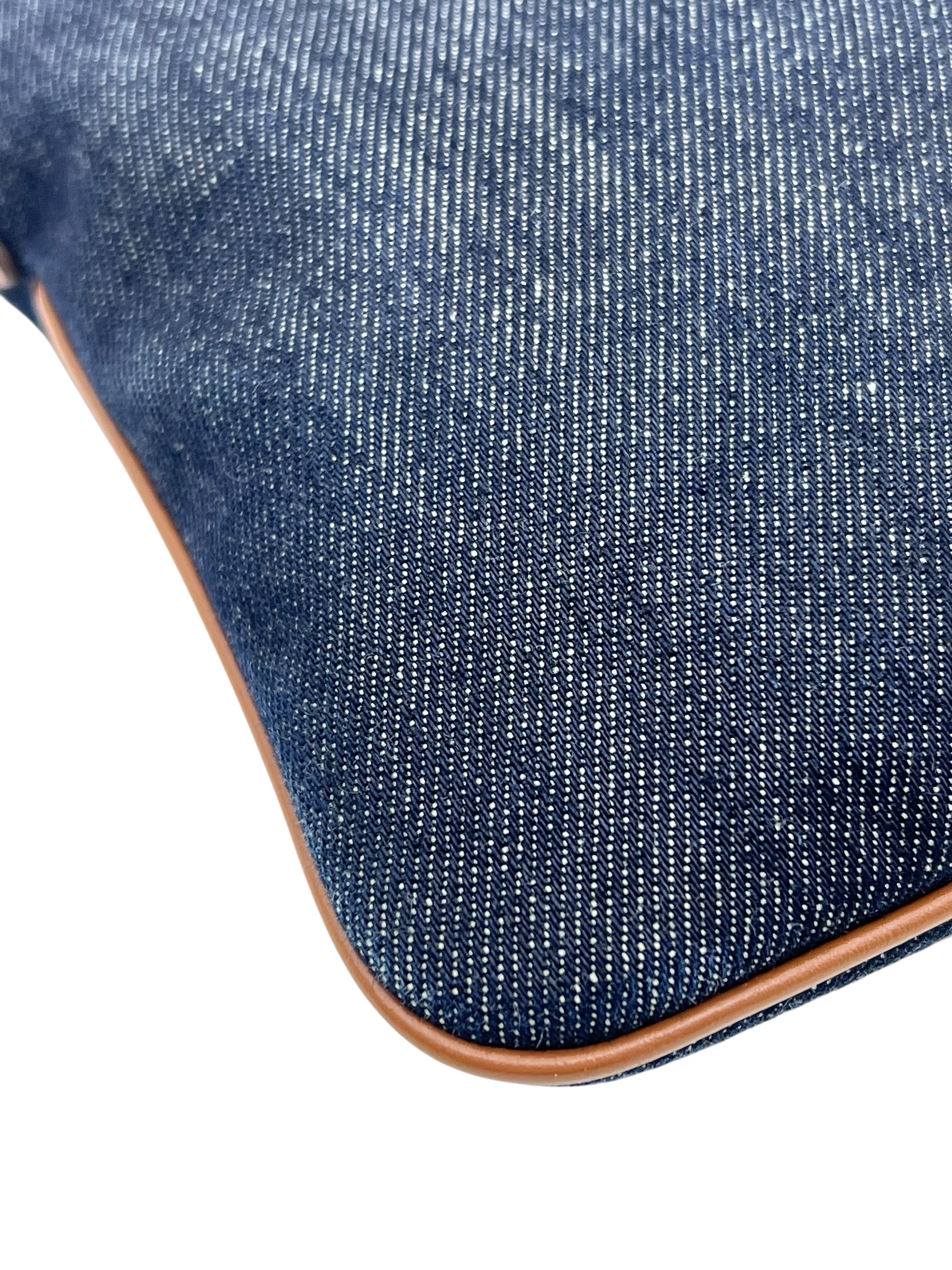 Pre-Owned MIU MIU Ivy Tote Mini Blue / Product Code: 26060506