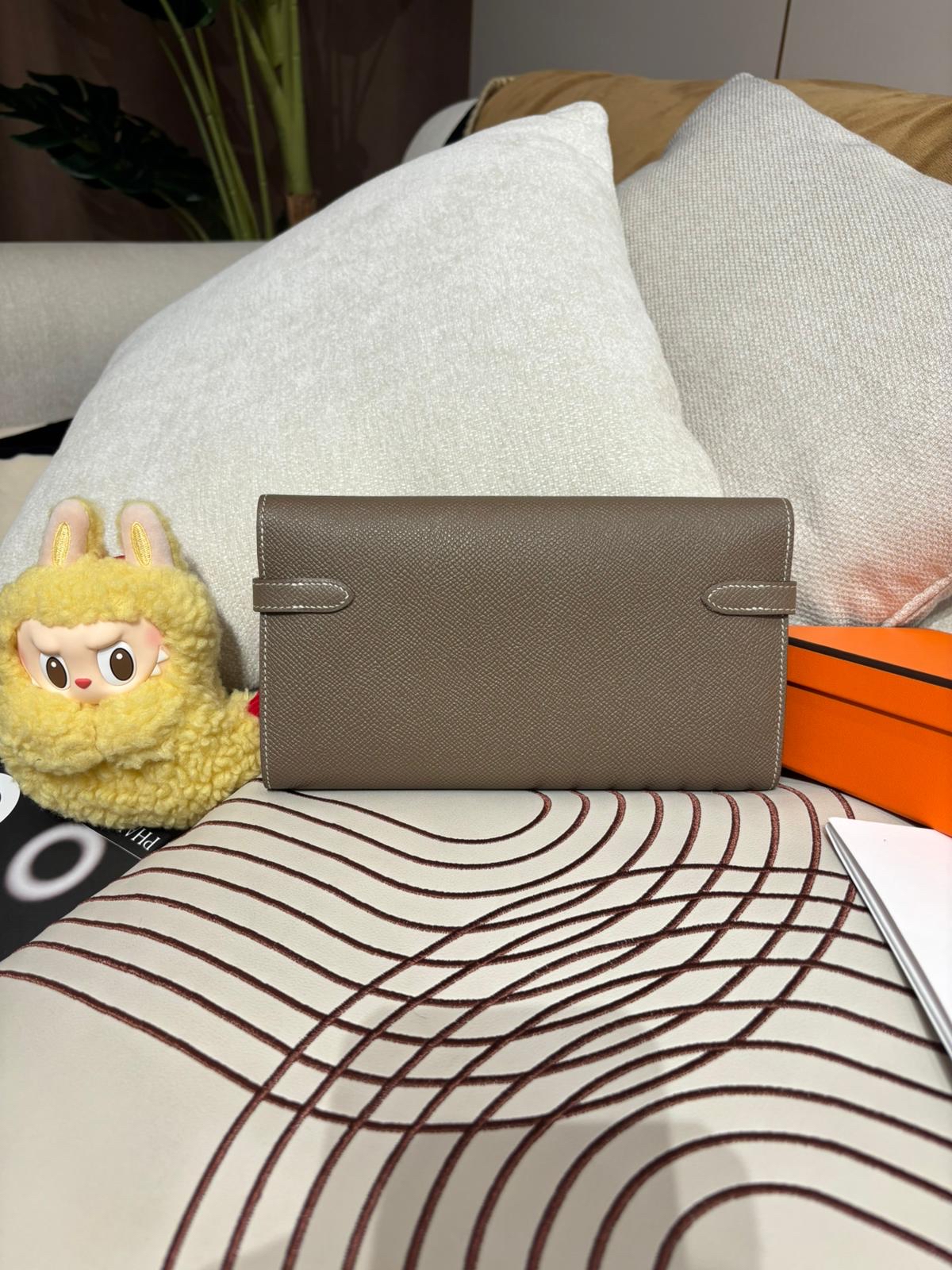 Hermes Kelly wallet STAMP D 大象灰 100%Authentic, 98%New ✅收據✅Box