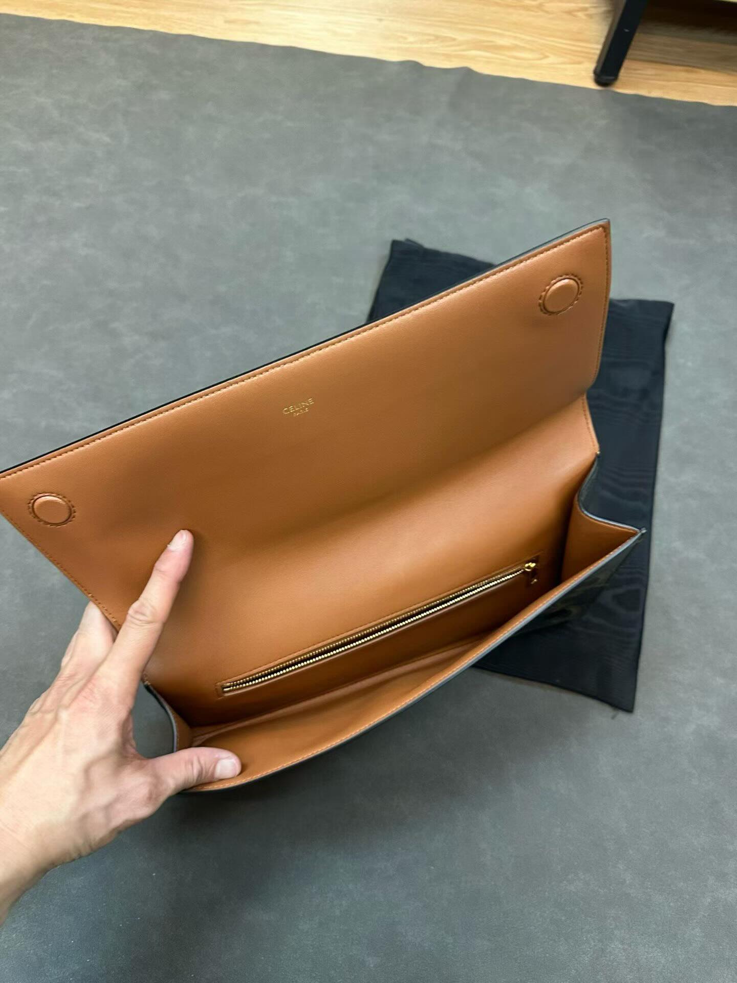 全新 CELINE BOUGHT FROM JOYCEHKD 