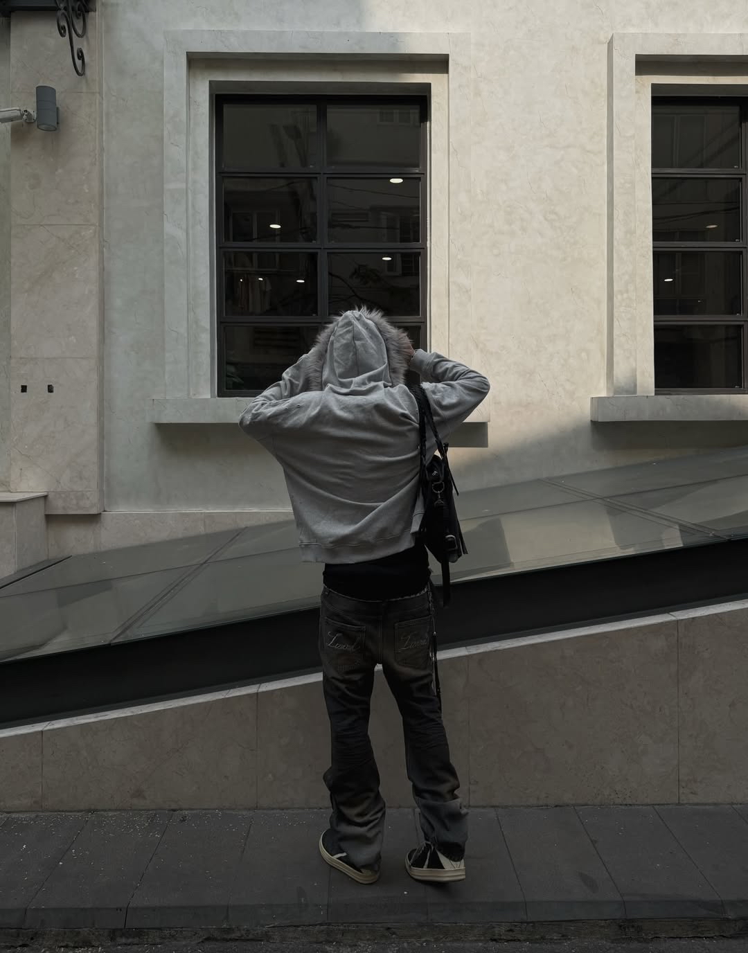 GREY FURY HOODIE ZIP 