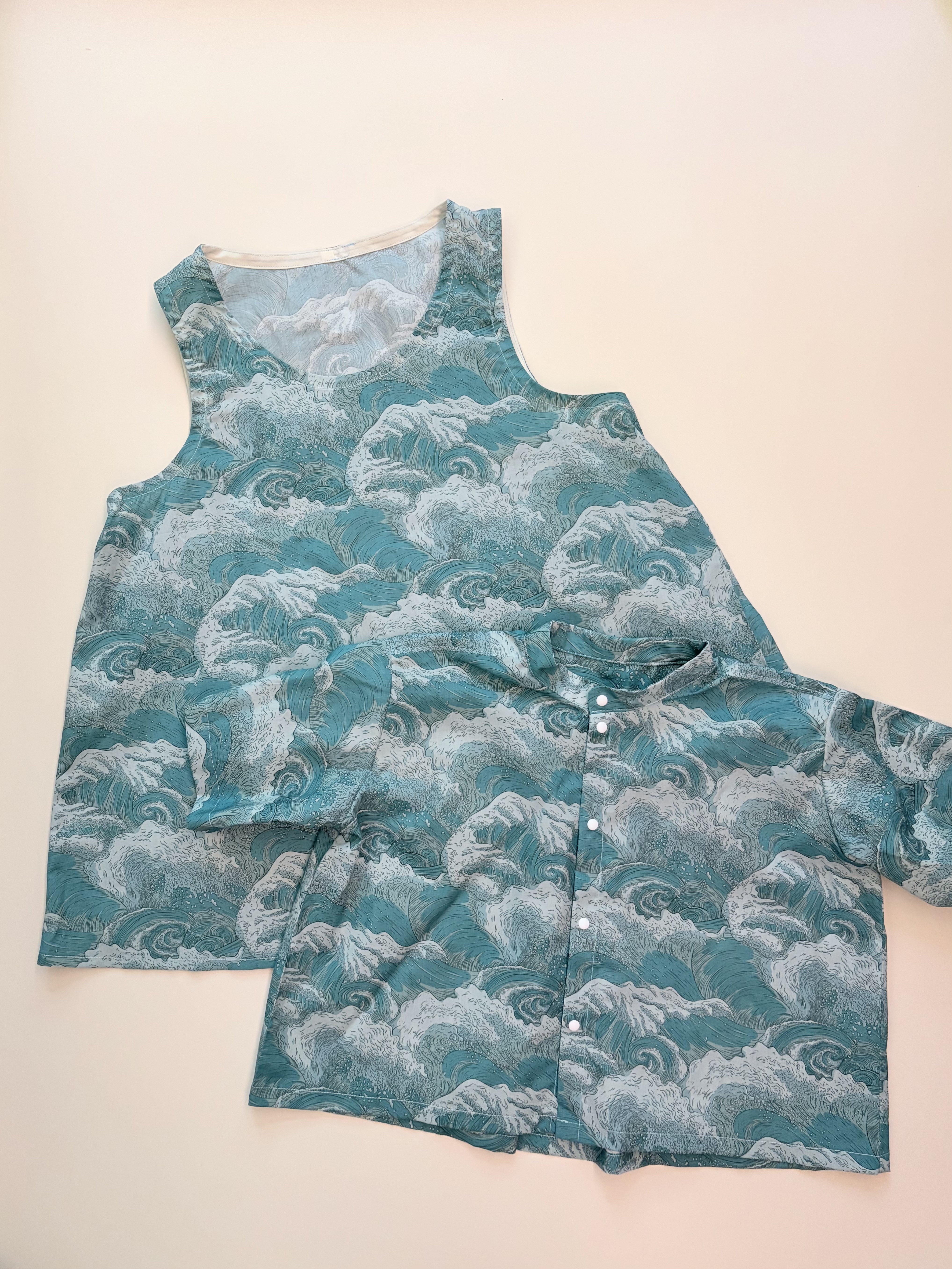 藍綠海浪圖騰親子裝（Liberty 布料）