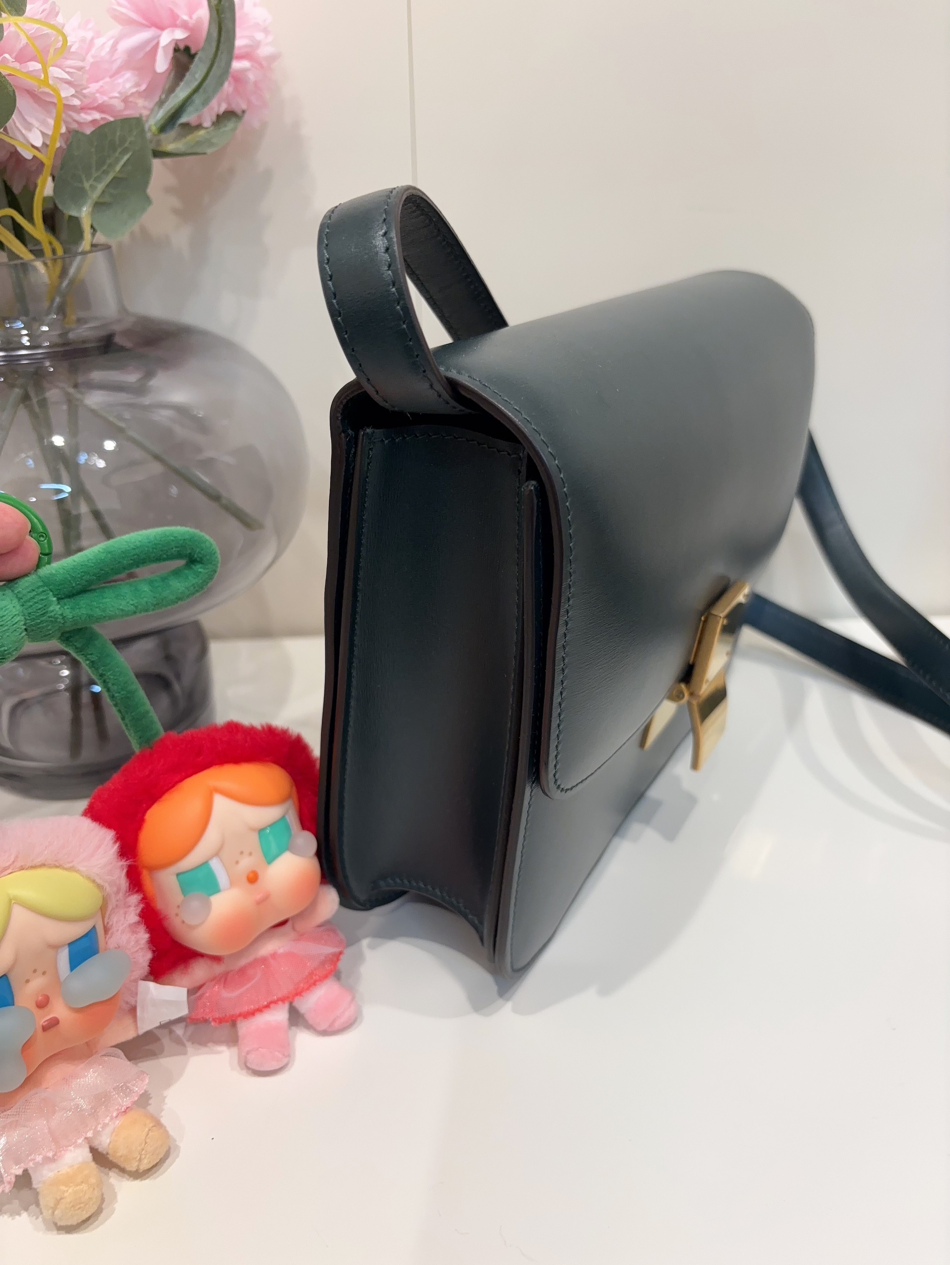 Celine classic box medium flap bag 100%Authentic 98%new✅tap booklet ✅dust bag 