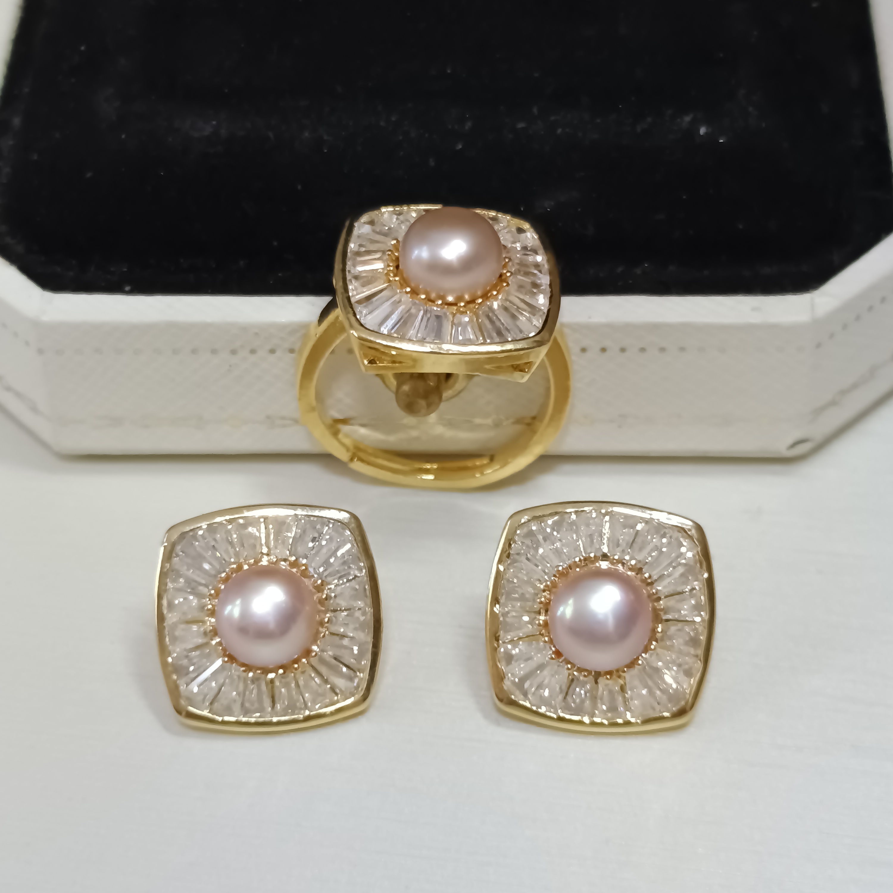 特價品‼️精品淡水粉紫色饅頭珍珠戒指耳釘注金套裝