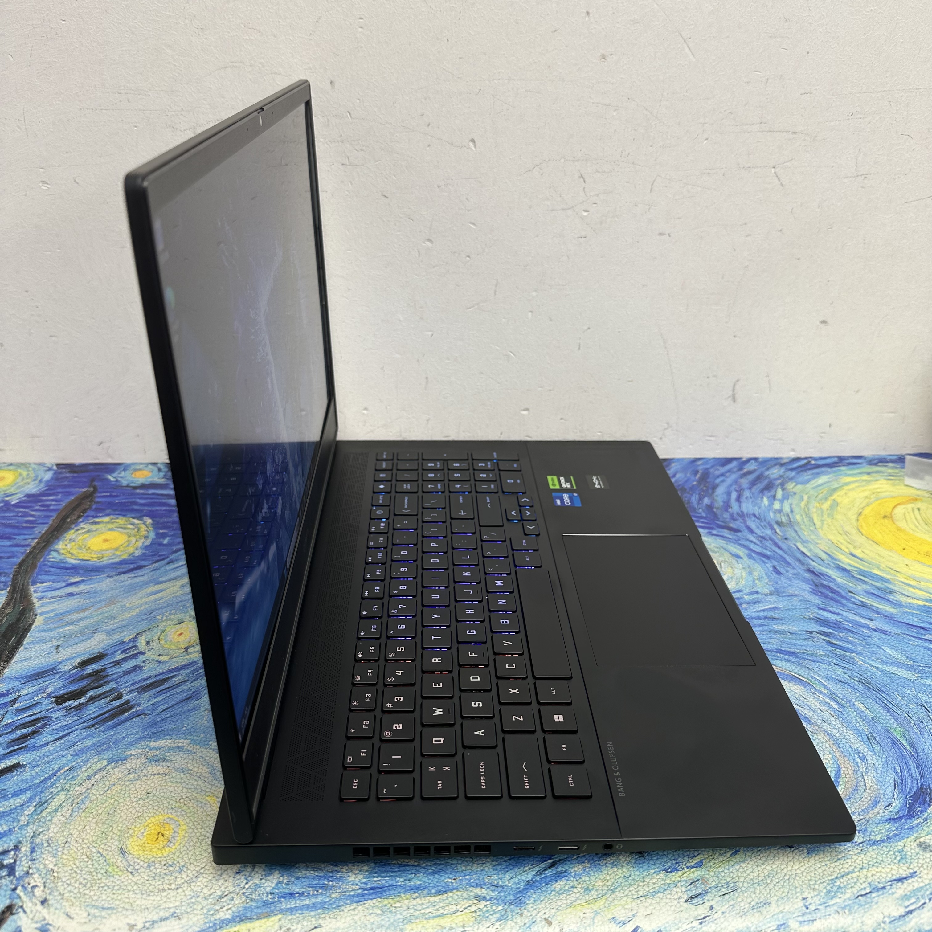 (OMEN RTX4070 電競筆電)HP Omen頂級電競系列 i7-13700HX/32GB Ram/RTX 4070獨立顯示卡/1TB SSD/16吋2.5K 240Hz Mon/ Gaming Laptop / PC / Notebook / Movie / Office / YouTube / NVIDIA