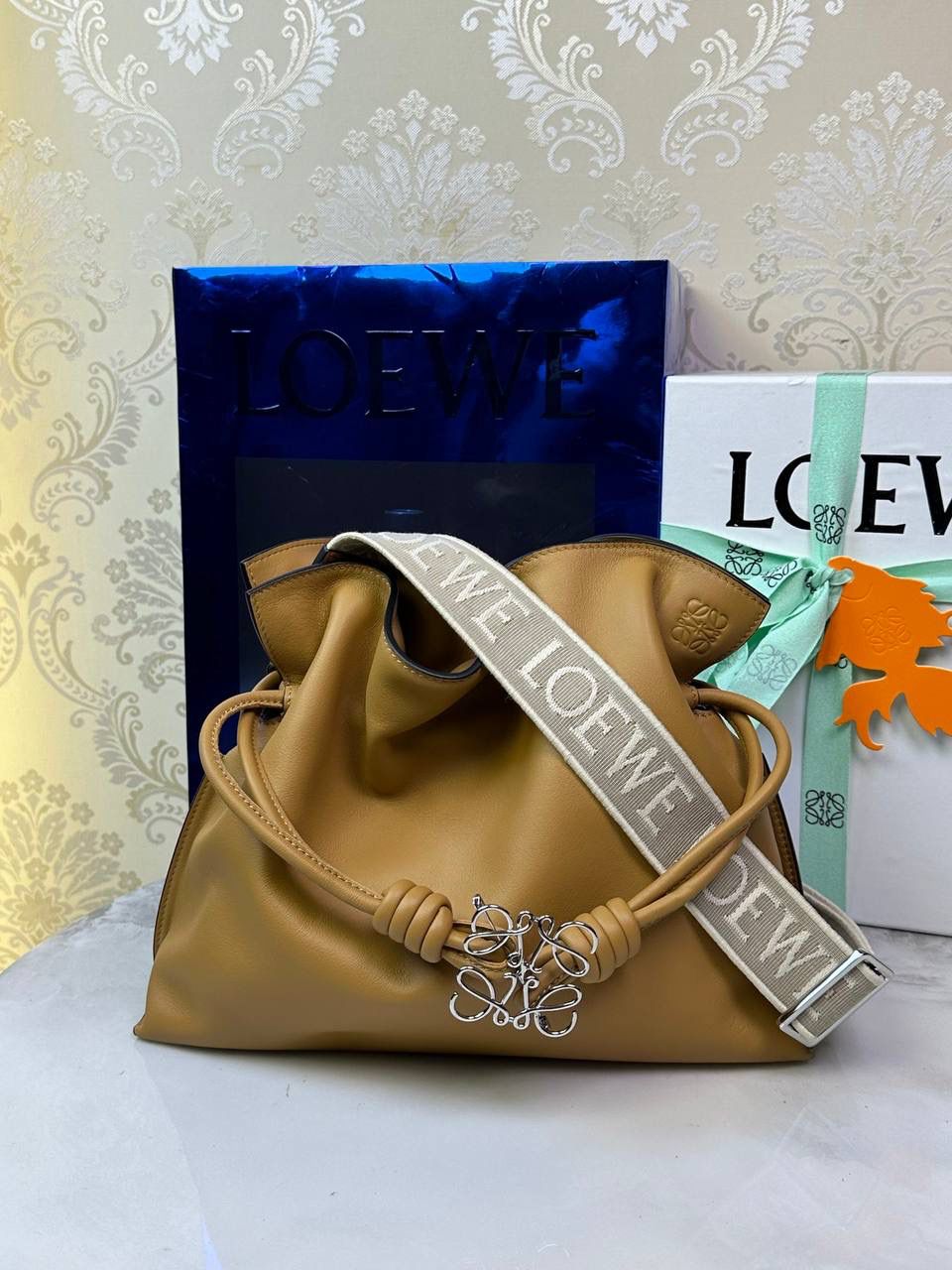 论一个包💼如何变得更高级系列‼️ 👉🏻胸针➕链条➕宽肩带🩷 （特别提醒⏰：所有配饰都需要另外购买‼️）