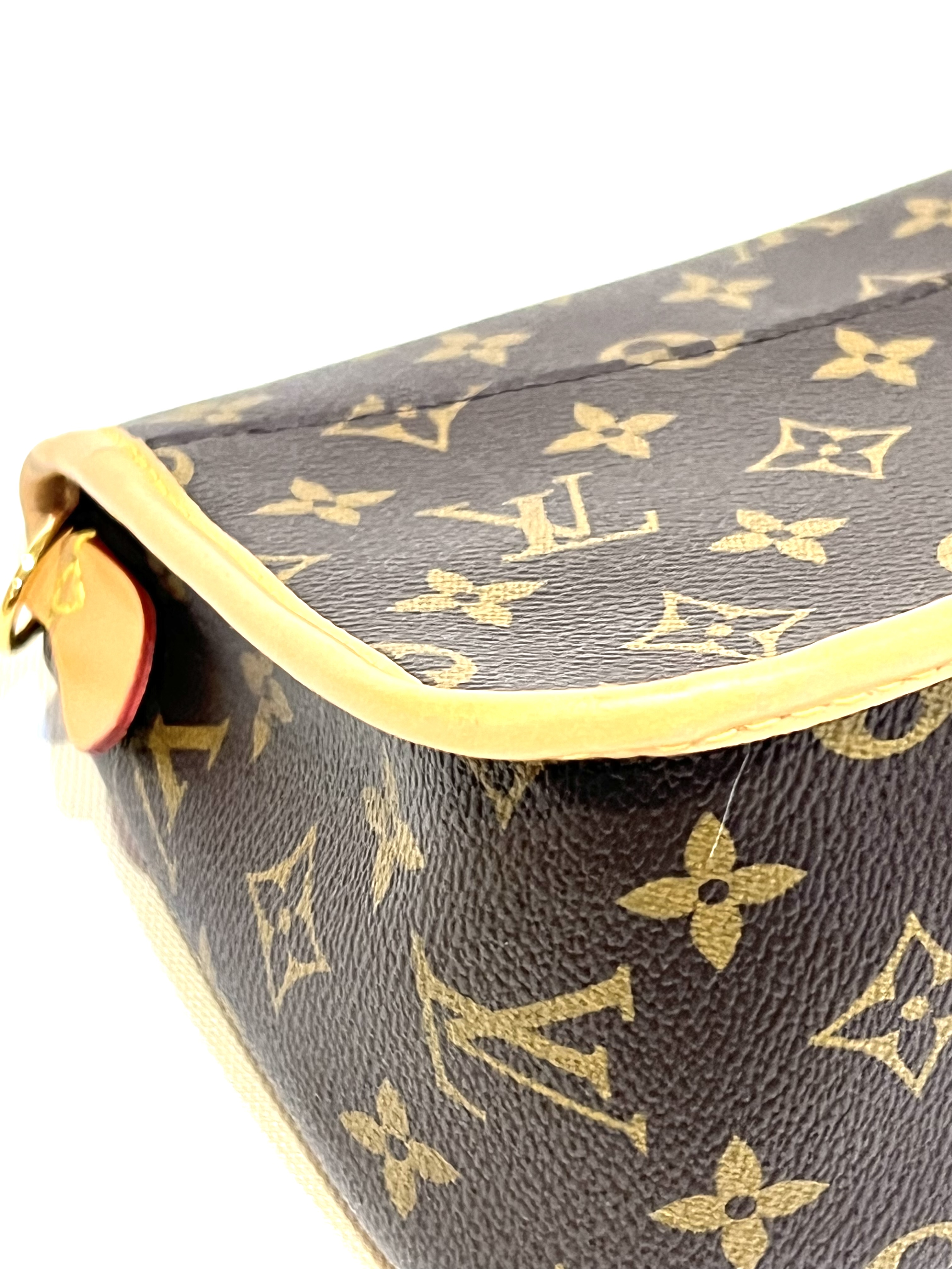 Pre-Owned Louis Vuitton Diane / Product Code: 26041120