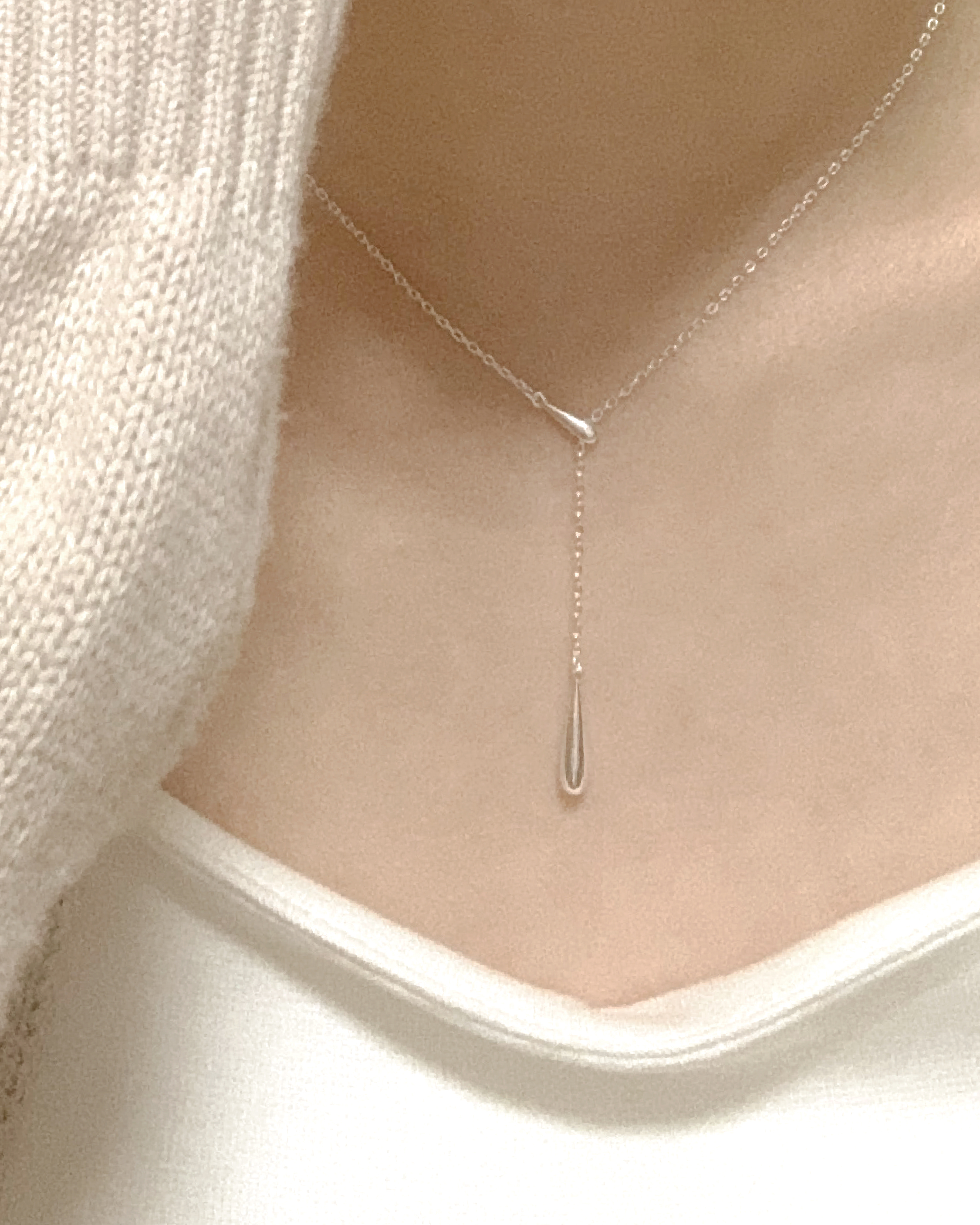 Flowing Teardrop Necklace