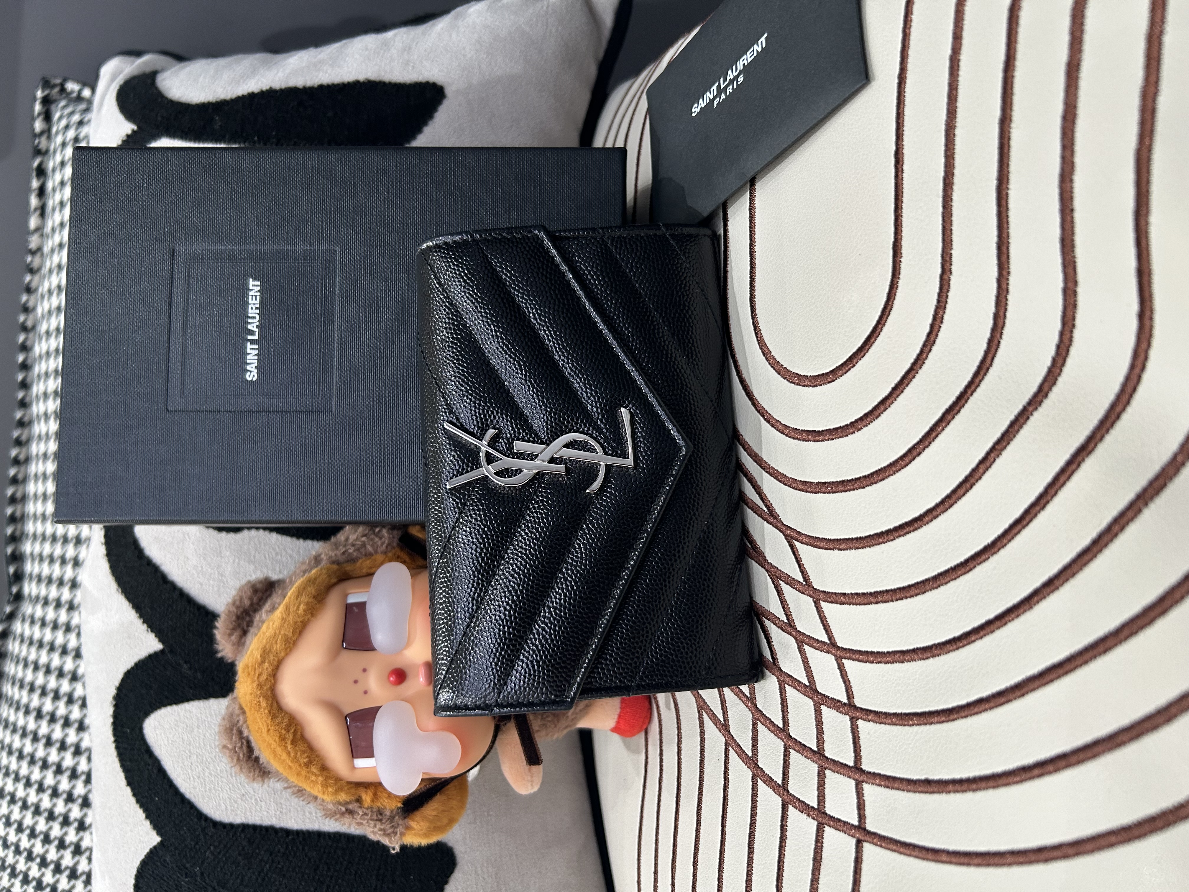 未使用品 YSL Cassandre MATELASSÉ Fragments FLAP Card Case IN Grain DE POUDRE Leather 100%Authentic, unused ✅ certificate ✅Box