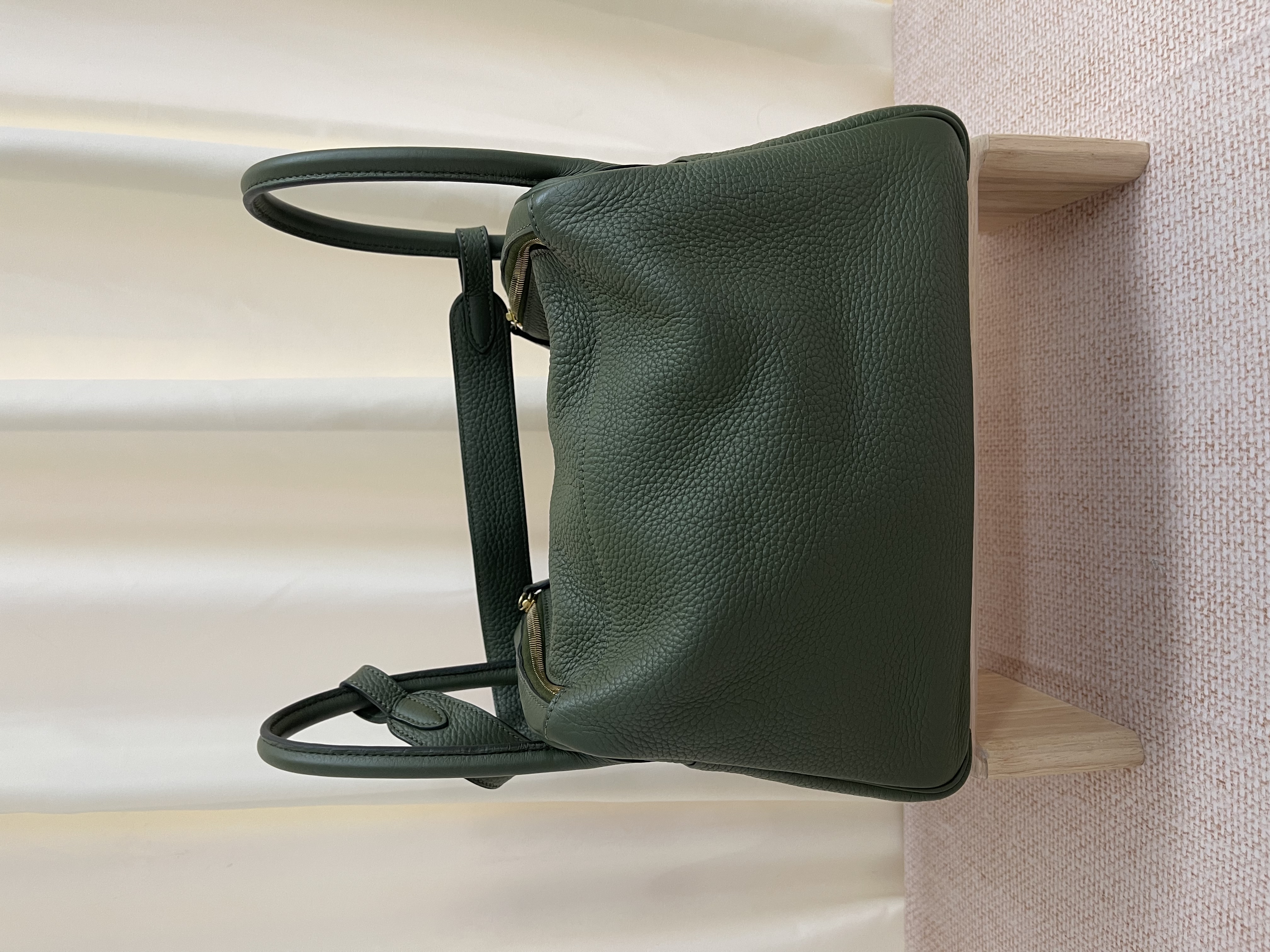 Pre-owned Hermes Lindy / Stamp square O/ Product Code: 26022405