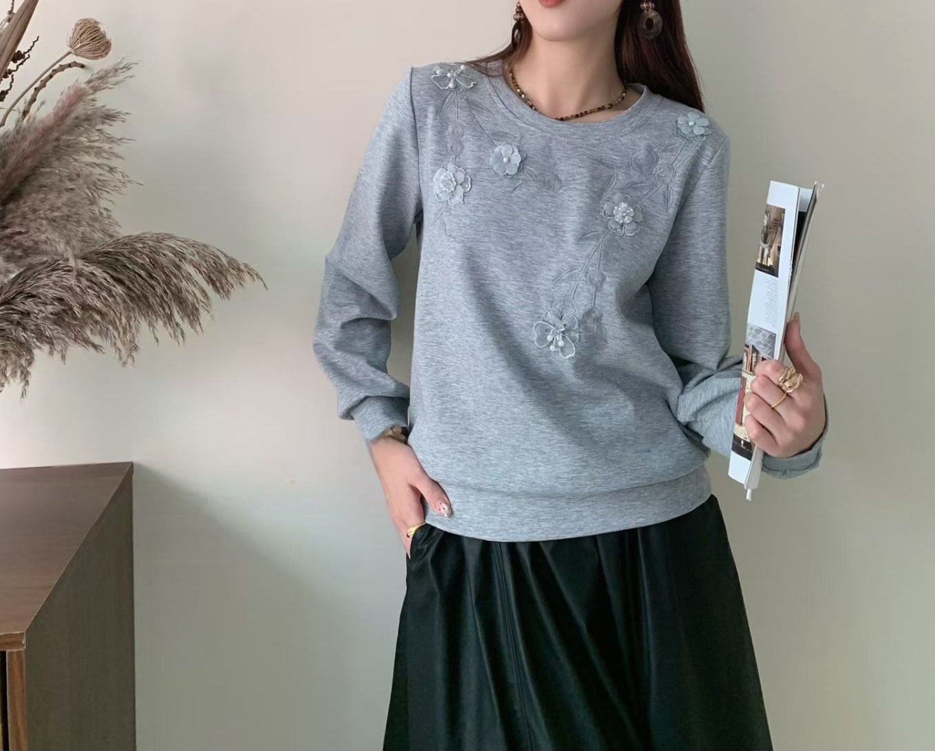 立體花朵刺綉棉料上衣(M38寸胸/L40寸/XL42寸平量)